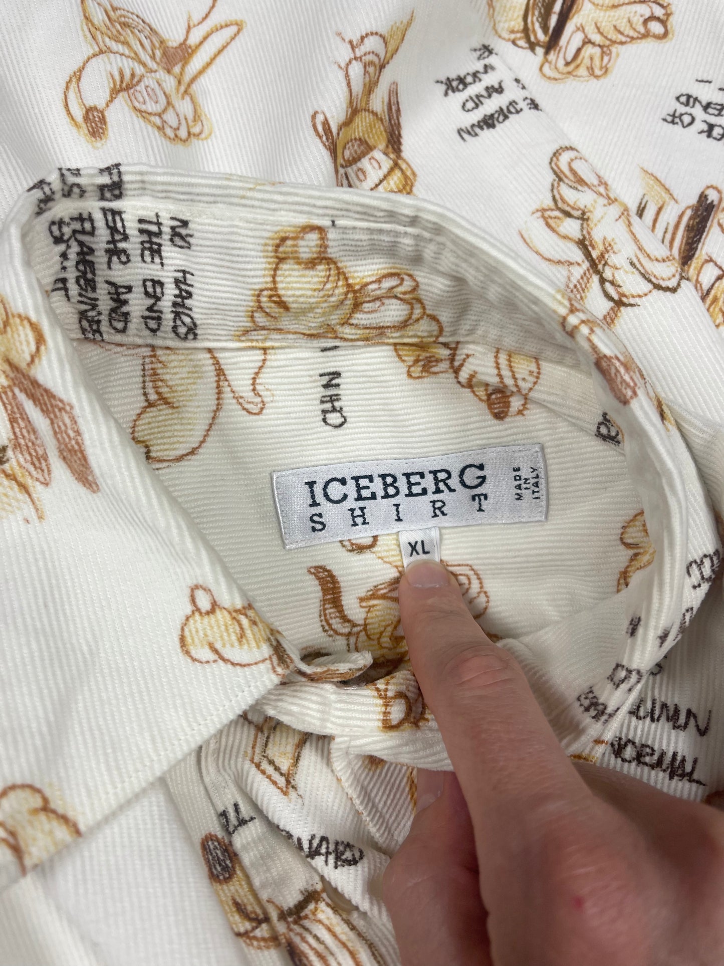 1994 Iceberg Disney Pluto Corduroy Shirt Size XL Off White