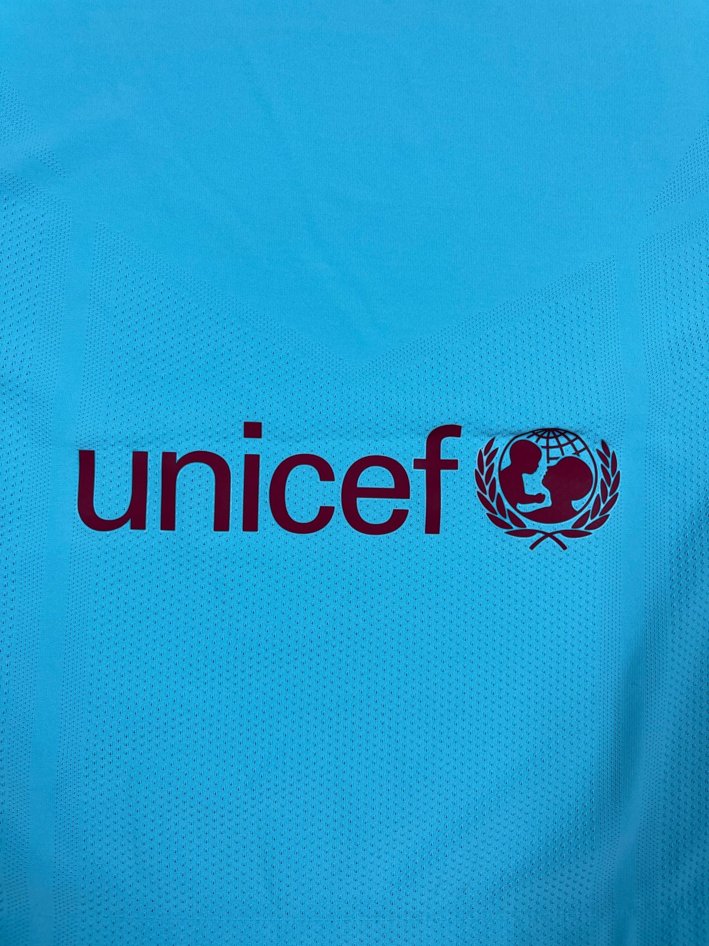 Authentic New FC Barcelona Nike Aeroswift Player's Edition / Issue Away Football Shirt 2017-2018 Short Sleeves BNWT Deadstock Size M Vivid Blue Rakuten Unicef
