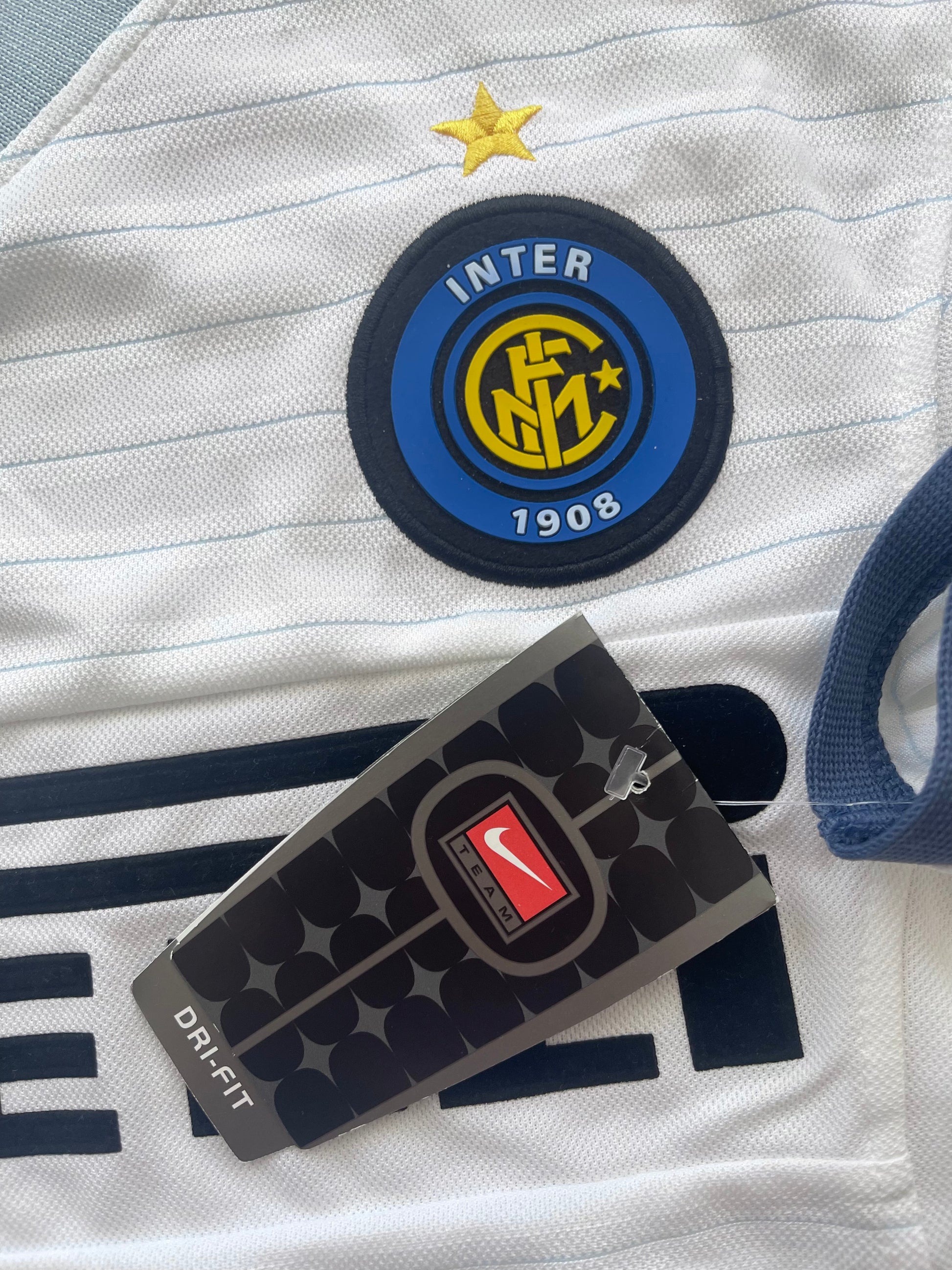 🔵⚫️ Authentic New Inter Internazionale Milano Milan Nike 2000-2001 Away Football Shirt White Pirelli Size S Made in UK Deadstock BNWT NOS OG DS