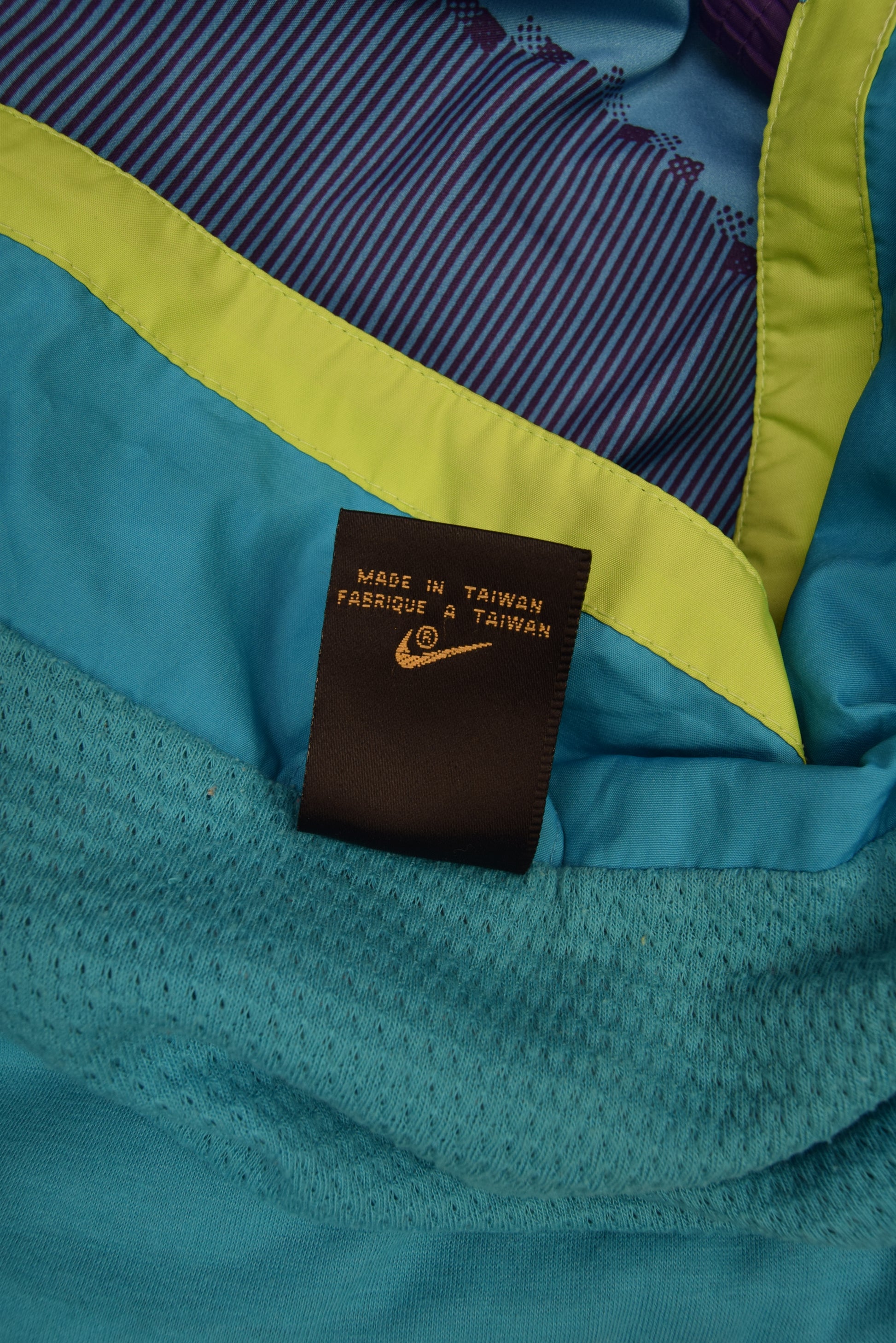 Vintage 90's Nike Premier Soccer Jacket Size M Pixelated Graphic