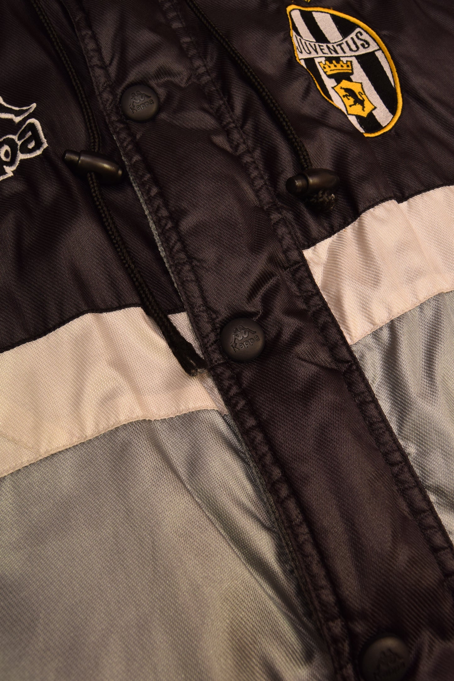 Juventus Kappa 1995-1997 Thick Jacket Size XL Black Silver Grey
