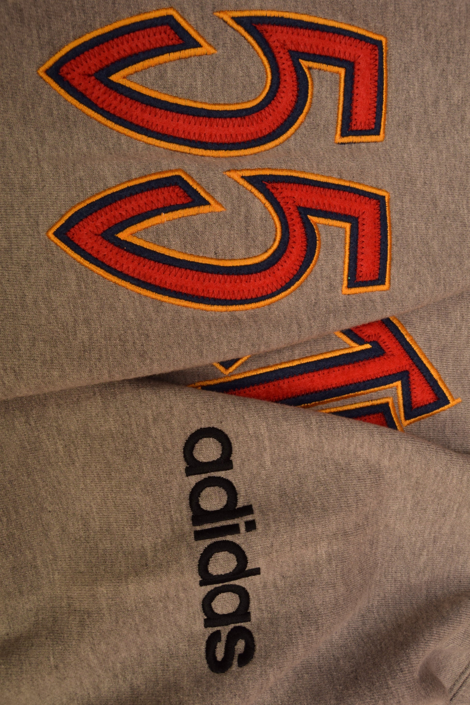 Vintage 90's Adidas Dikembe Mutombo Sweatshirt Crewneck Size XL Grey 55