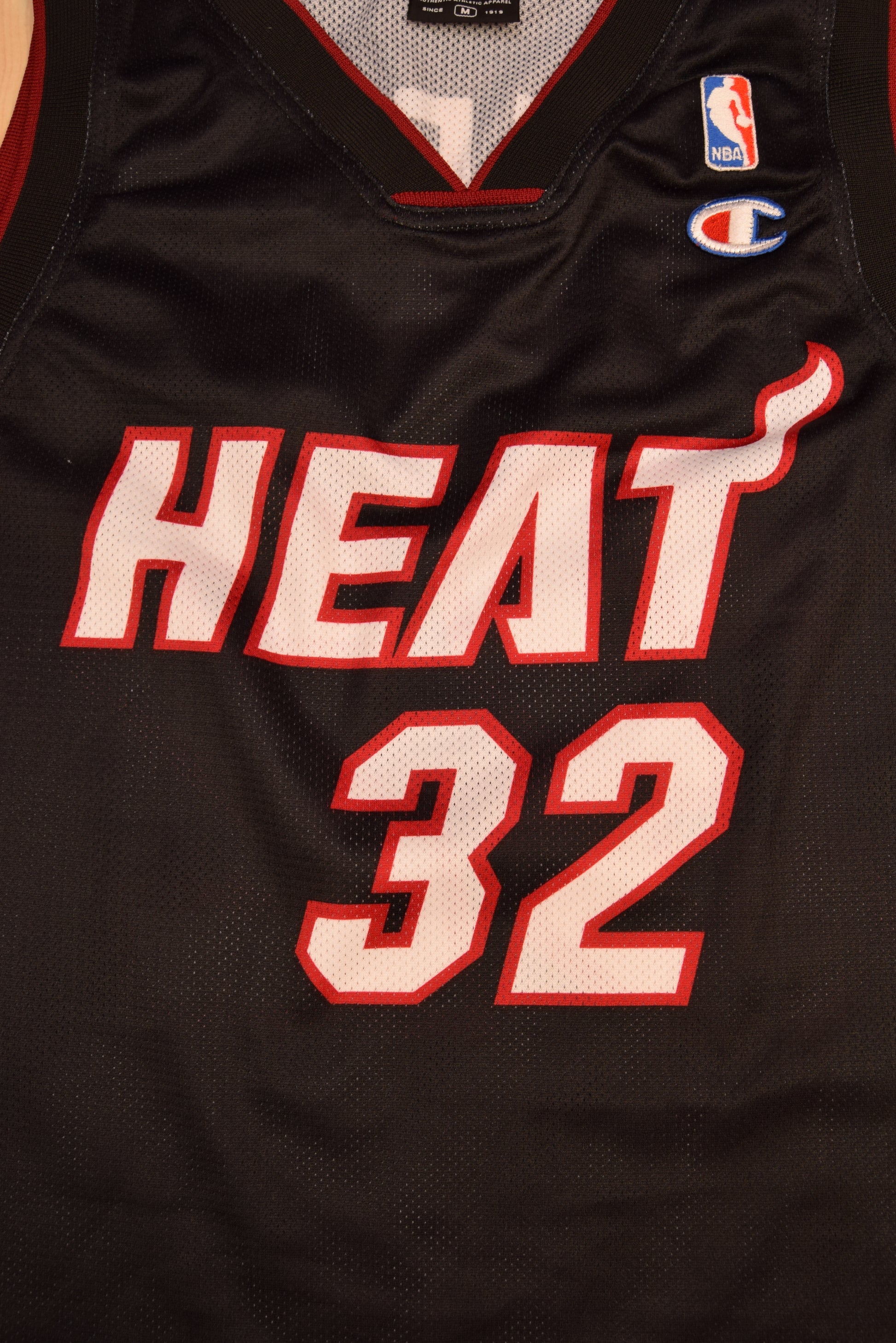 Miami Heat Shaquille O'Neal Champion #32 NBA Basketball Away Jersey 2004 - 2007 Size M Black Red White