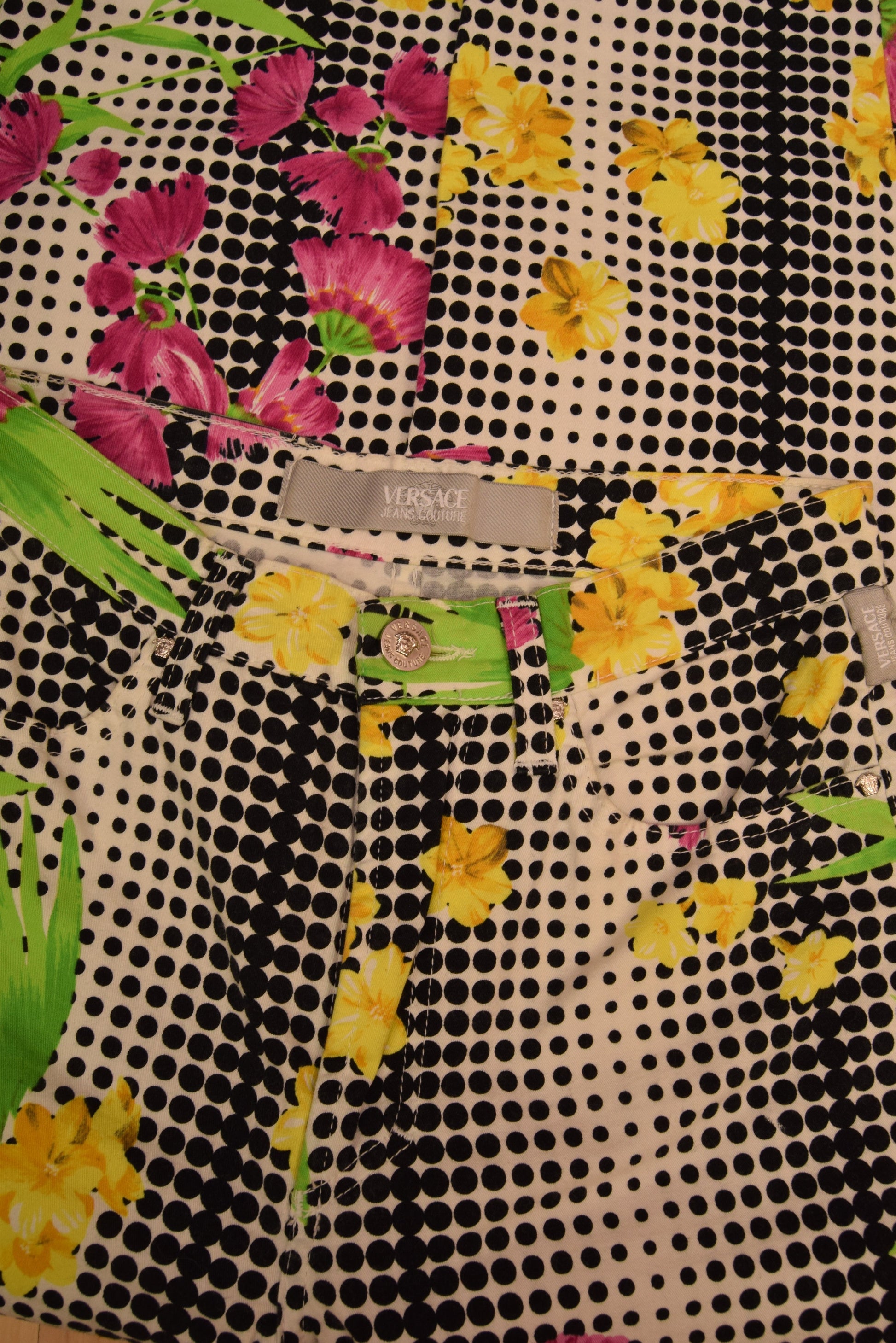Vintage Versace Jeans Couture Medusa Thin Trousers Floral Op Art Pattern Floral Tropical Print Dot Grid Made in Italy Ittierre