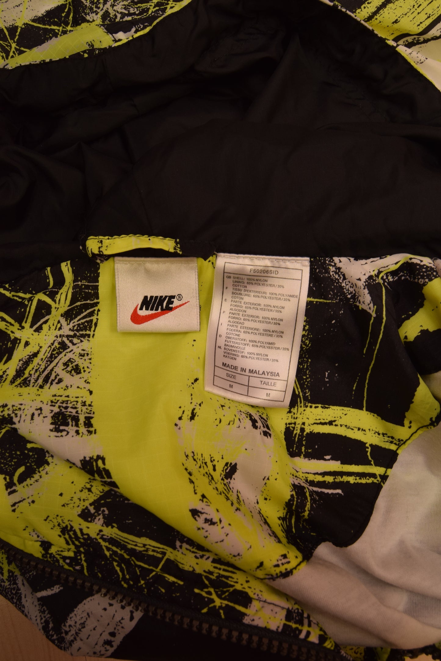 Vintage 90'S Nike Just Do It Hooded Shell Jacket Quarter 1/4 Zip Abstract Pattern Size M Black White Neon Yellow