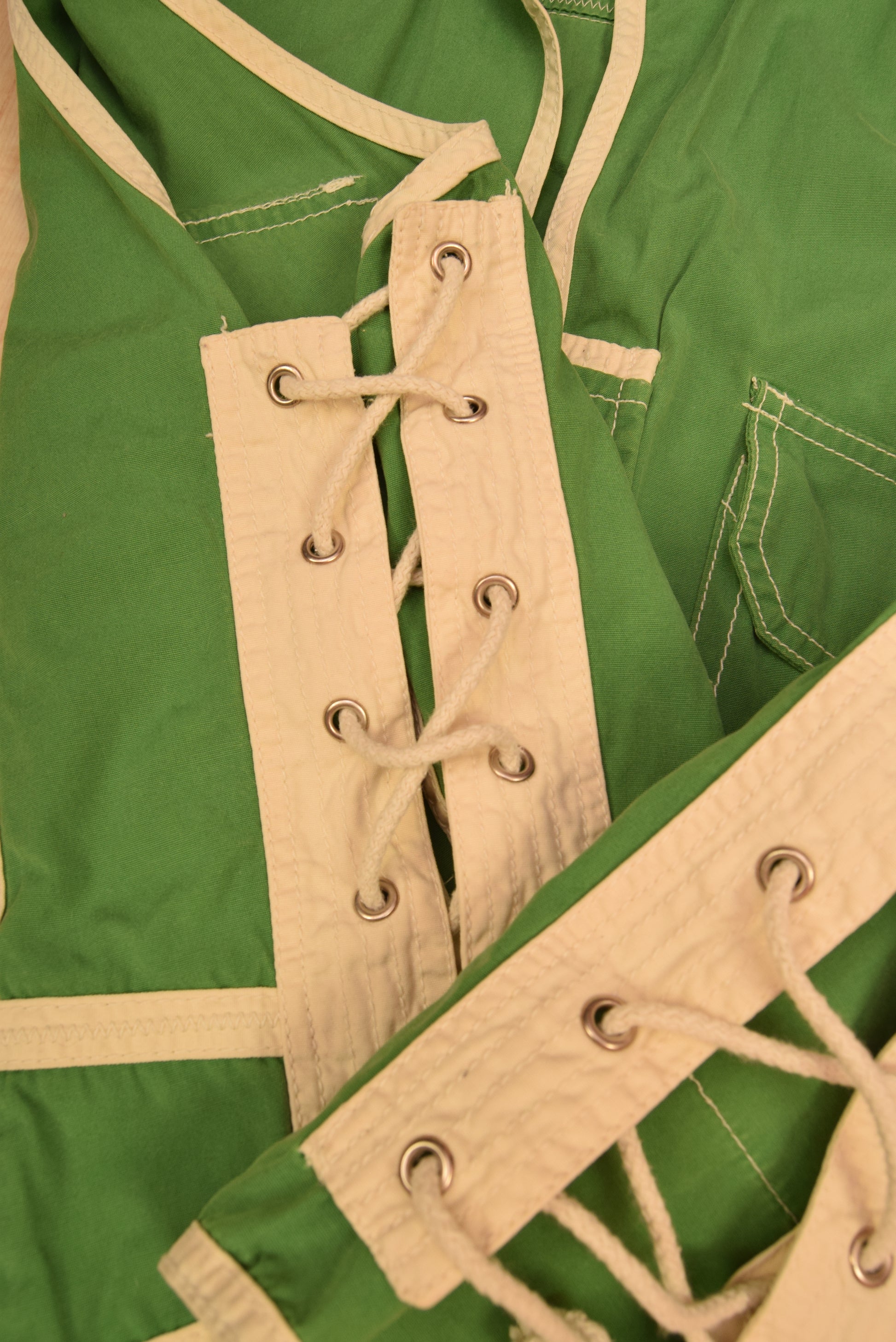 Vintage 80's Diesel Thunder Boating Vest Utilitarian Technical Water Resistant Wind Proof Seaproof Outboard Repair Diesel Inc. Everything Nautical Made in Italy Size L Green