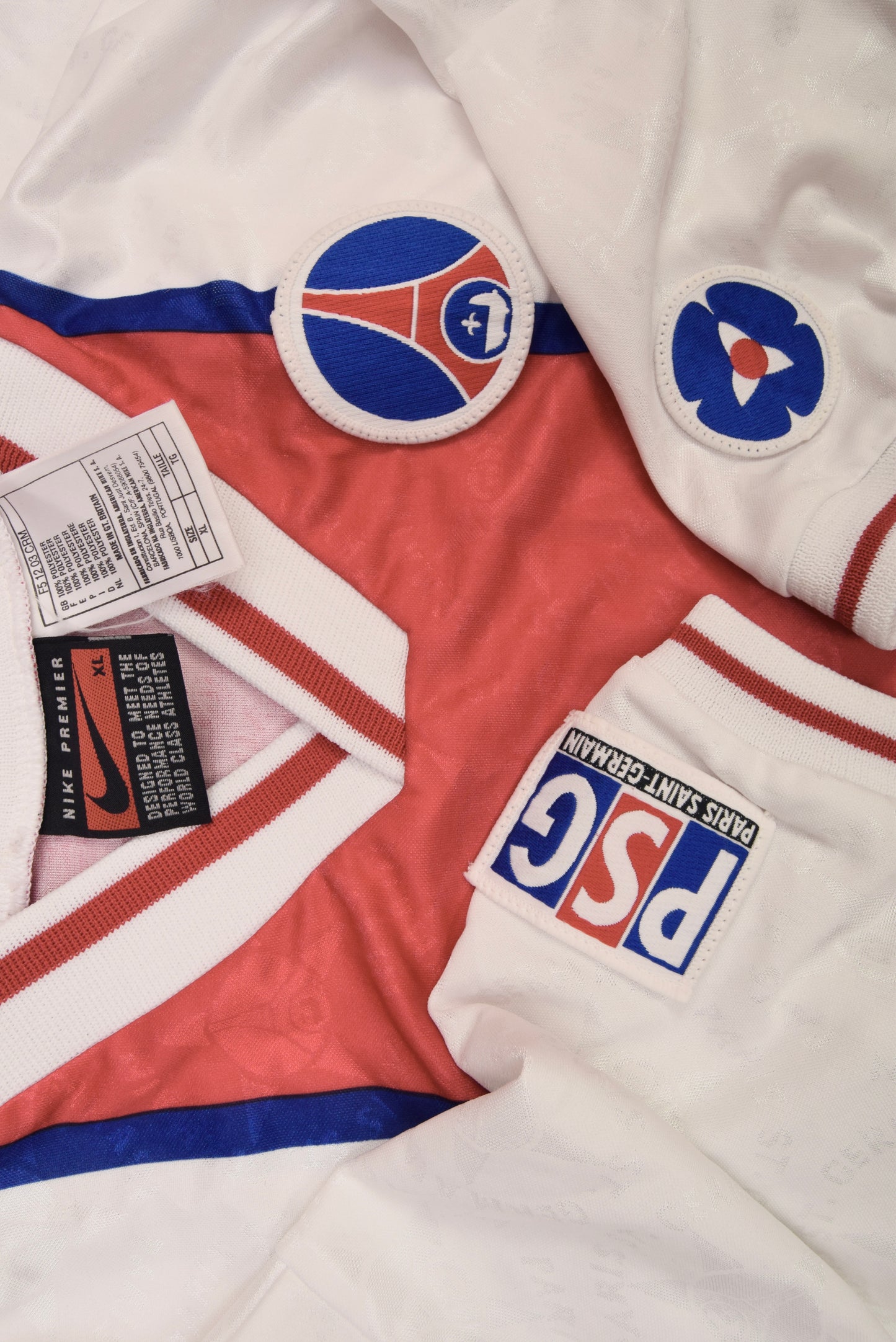 Vintage PSG Paris Saint Germain Nike 1995 - 1996 Away Football Shirt White Sponsorless Size XL