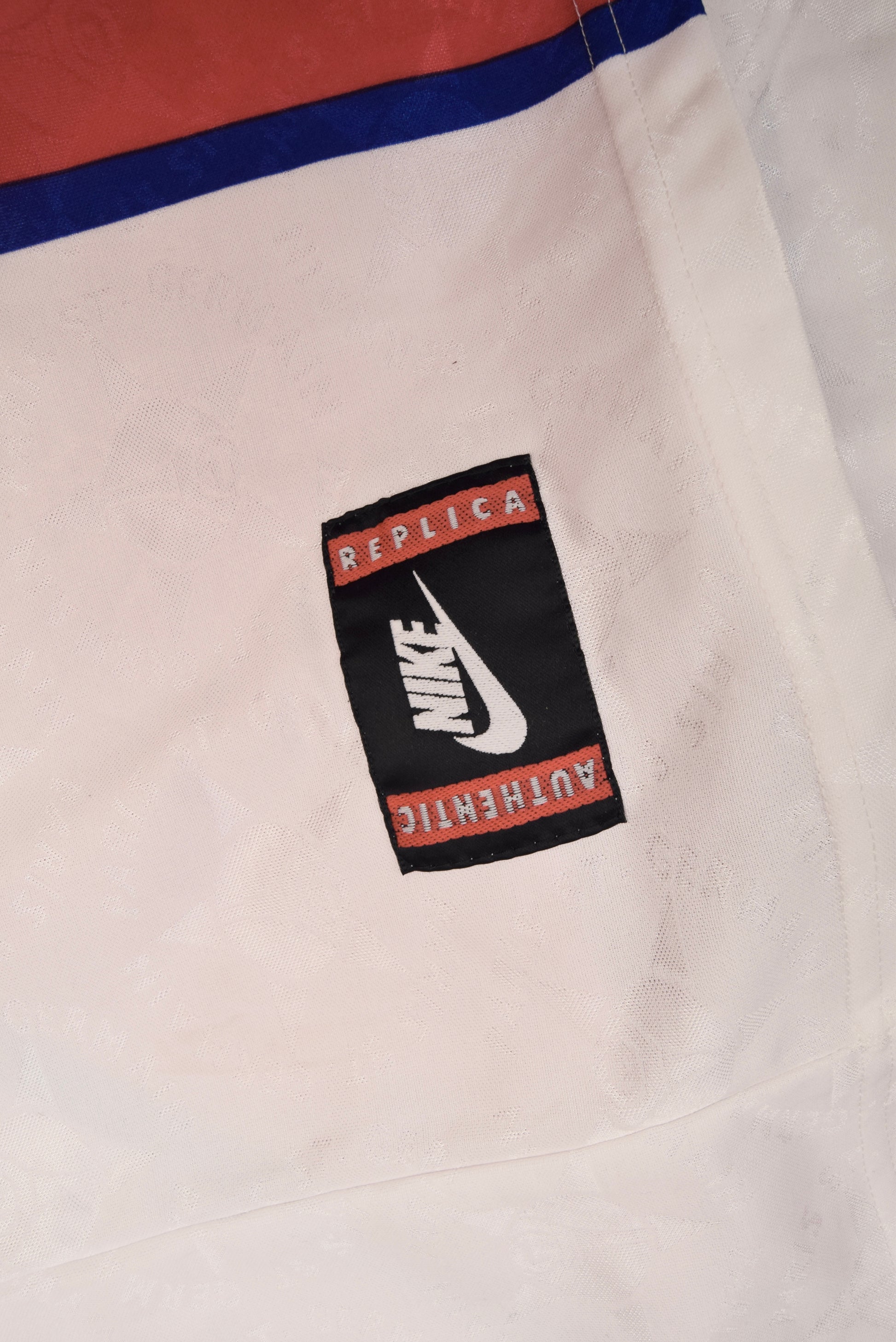 Vintage PSG Paris Saint Germain Nike 1995 - 1996 Away Football Shirt White Sponsorless Size XL