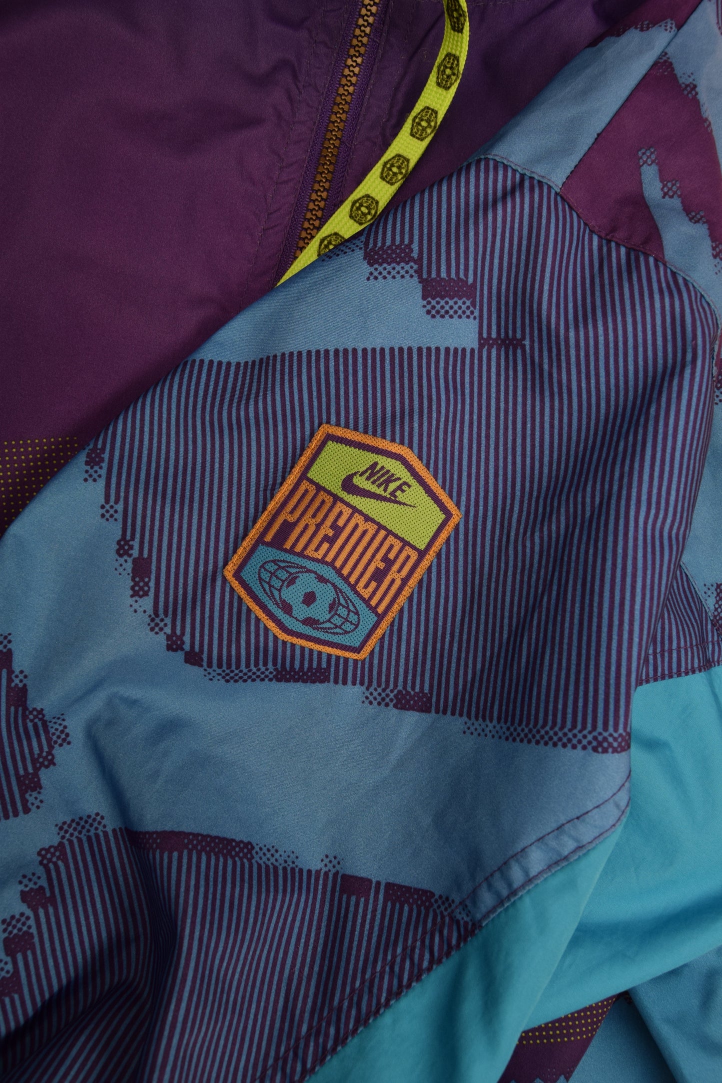 Vintage 90's Nike Premier Soccer Jacket Size M Pixelated Graphic