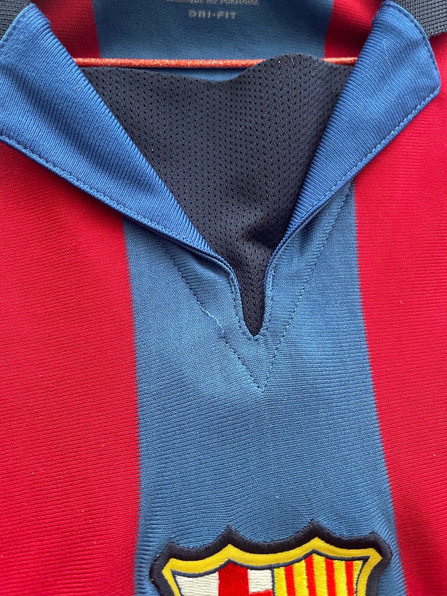 FC Barcelona Nike 2001-2002 Home Football Shirt Red Blue Dri Fit Size L-XL