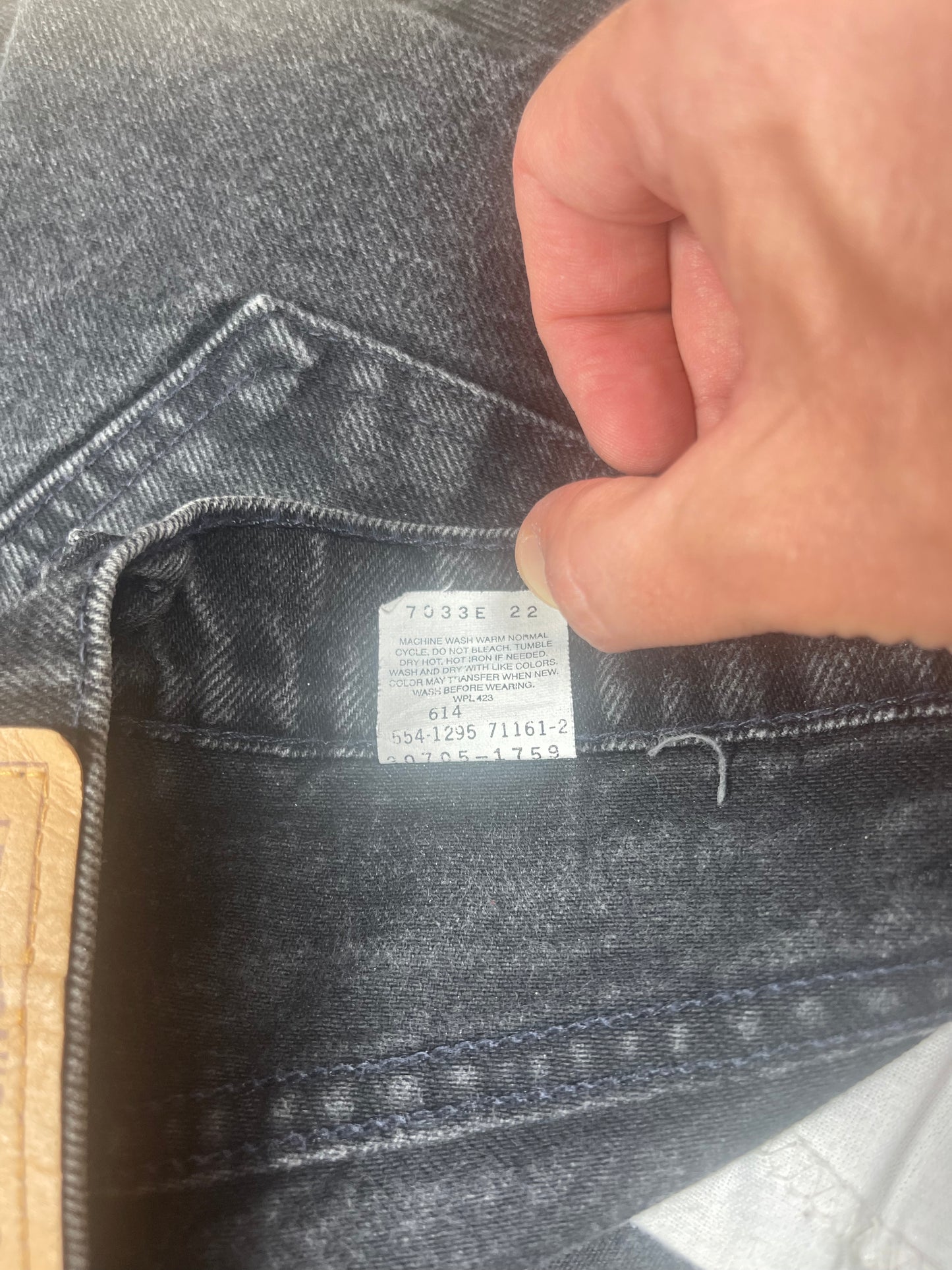 Vintage 90's Levi's 550 Relaxed Fit Orange Tab High Waist Denim Jeans Jorts Shorts Student Made in USA Black
