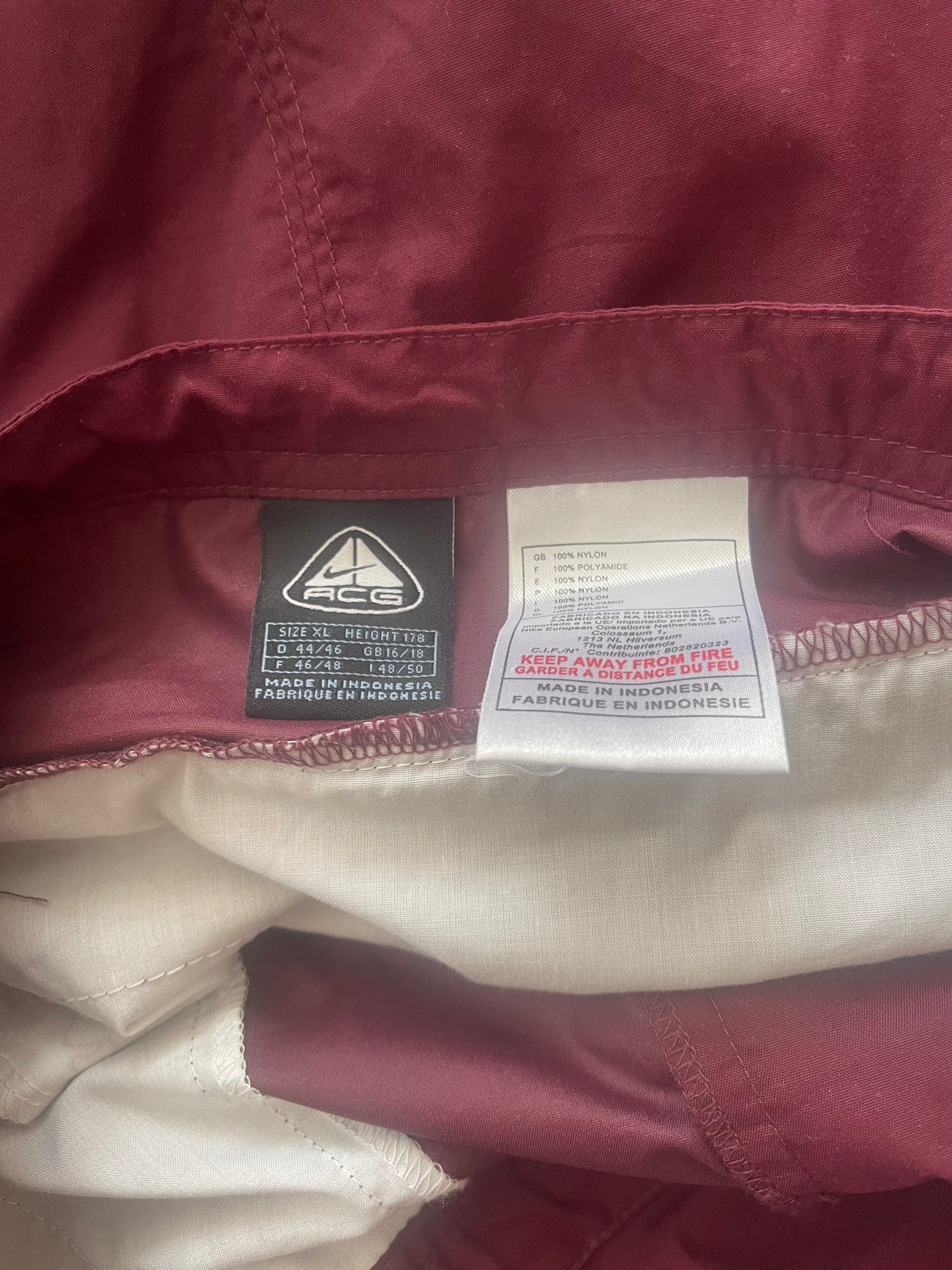 Y2K 2002 Nike ACG 2 in 1 Zip Off Trail Hiking Skirt With Adjustable Waistband Outdoor Technical Gorpcore Grey Bordeaux Size XL Bella Hadid Gray Hamlin