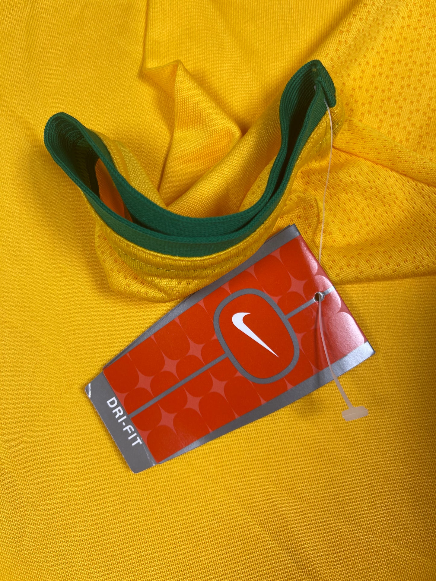 🇧🇷New Authentic Brazil Brasil Nike 2000-2001 Home Football Shirt Yellow Green DRI FIT Deadstock NOS BNWT Size L