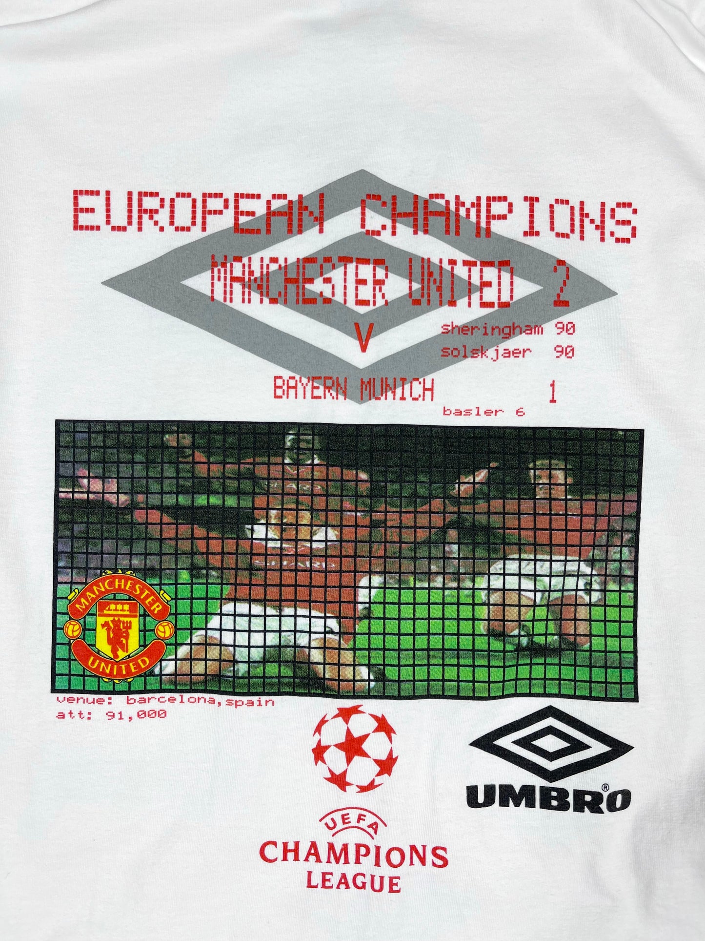 Umbro T-Shirt 1999 European Champions Manchester United 2 Bayern Munchen 1 UEFA Champions League Barcelona Sheringam Solskjaer Basler Size XL White