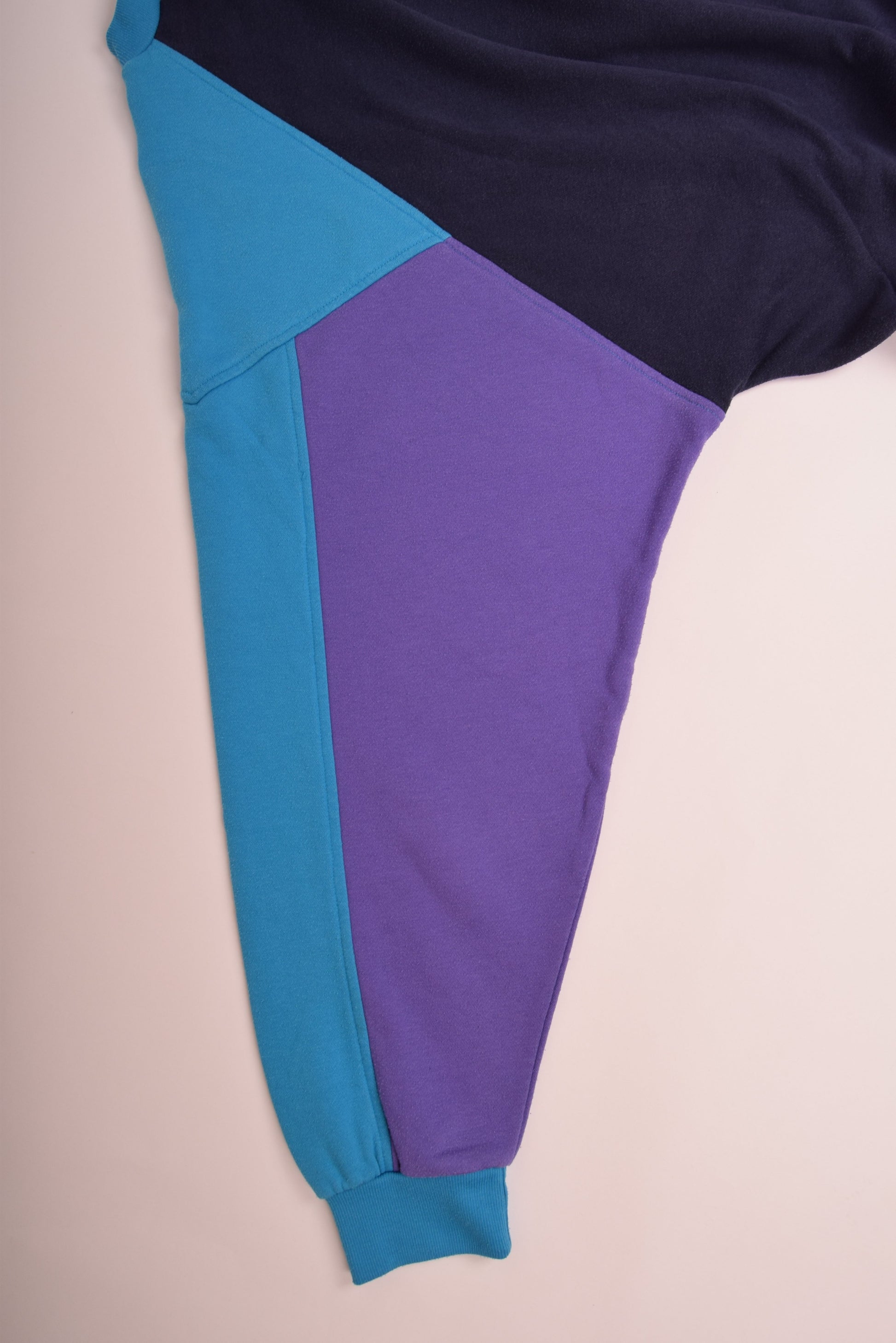 Vintage Adidas Sweatshirt Size XL -XXL