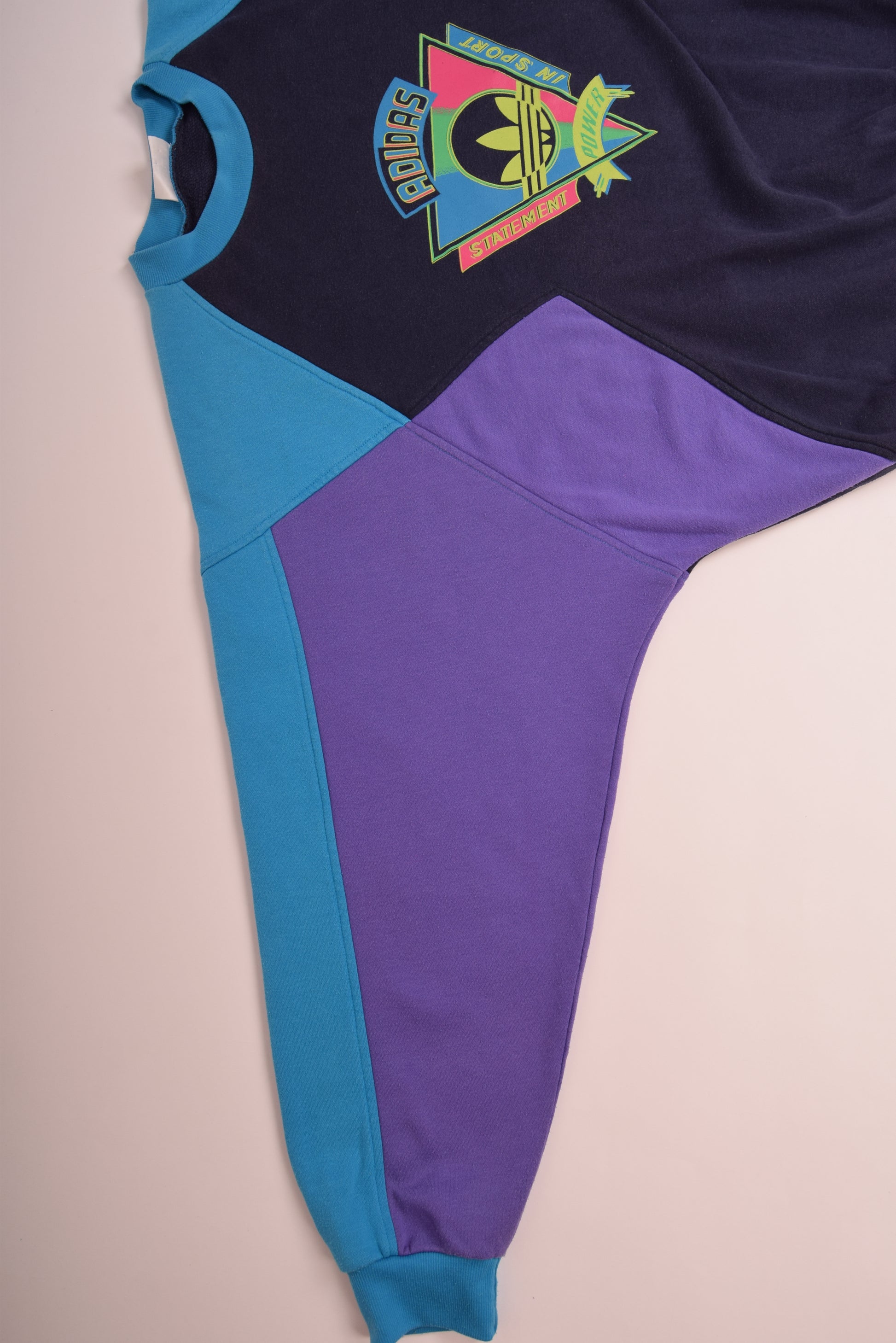 Vintage Adidas Sweatshirt Size XL -XXL