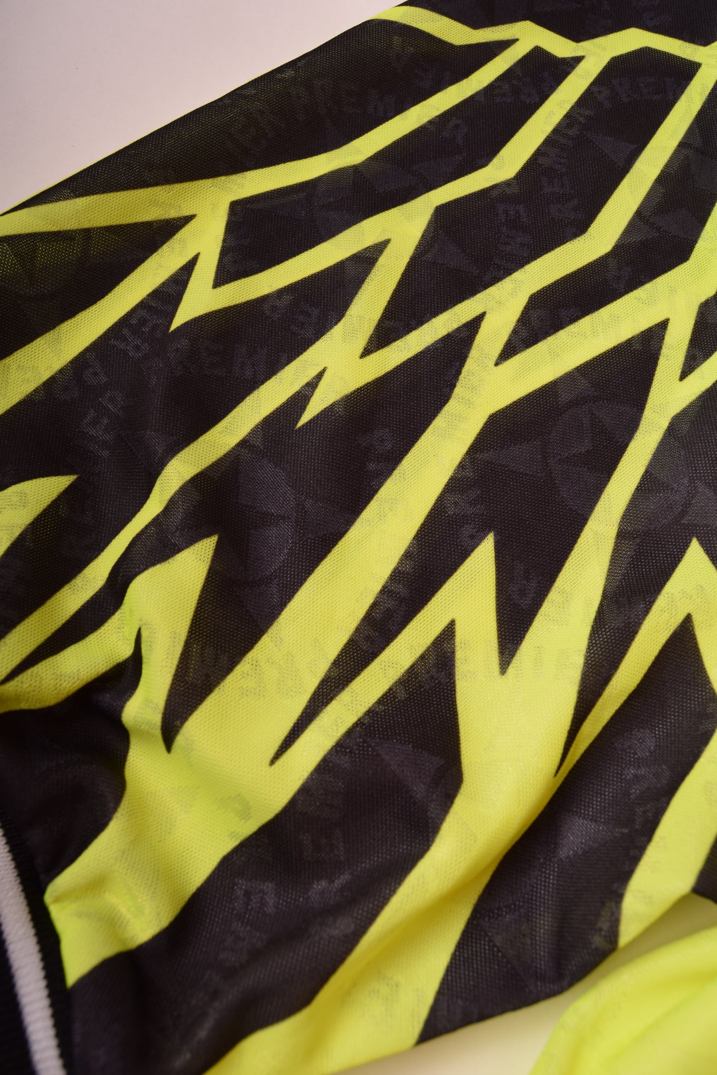 Vintage Nike Premier Football Shirt BVB Borussia Dortmund Pattern '94 - '95 Neon Eagle Wings