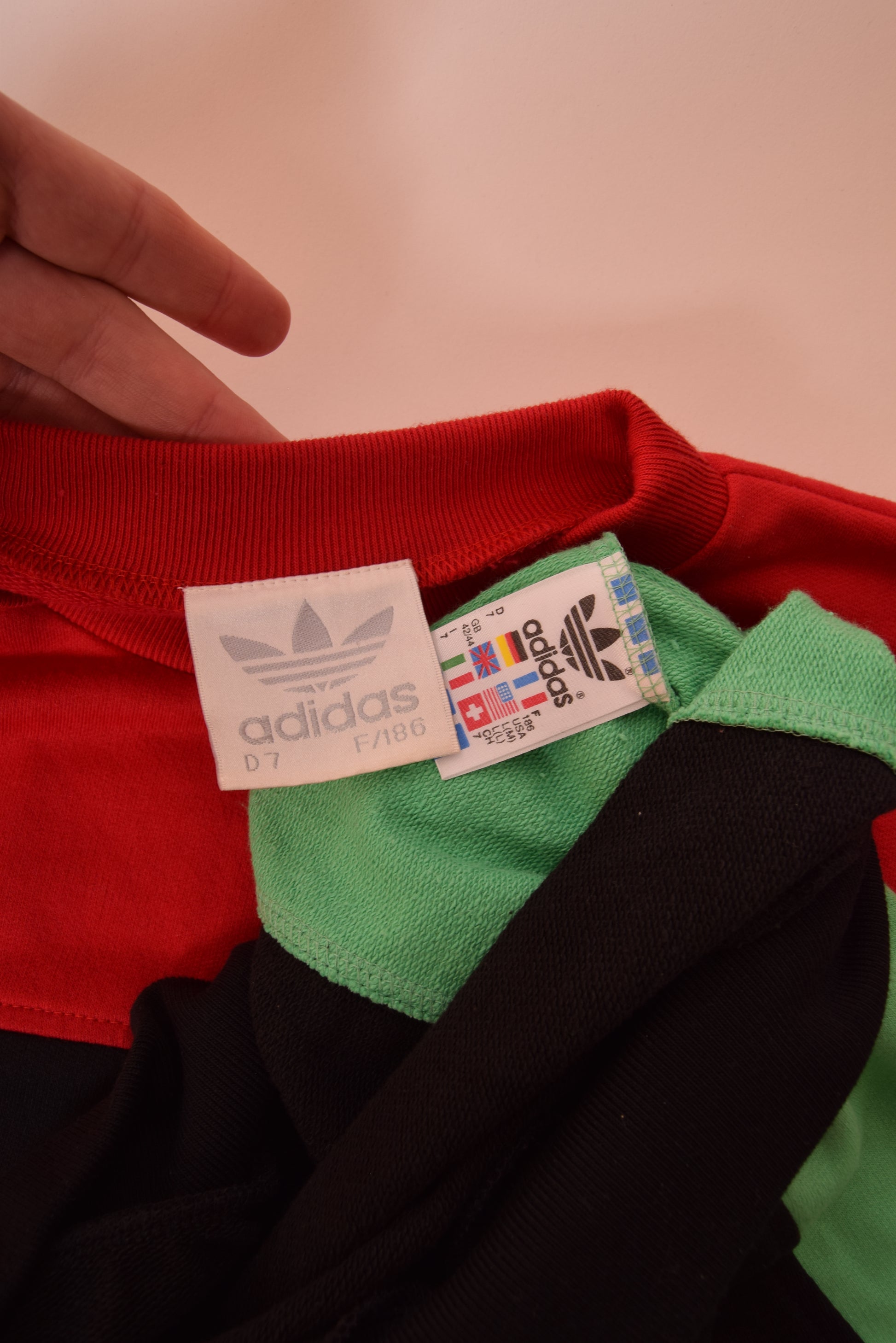 Vintage Adidas Sweatshirt Crew Neck Size L-XL Red Black Green Blue