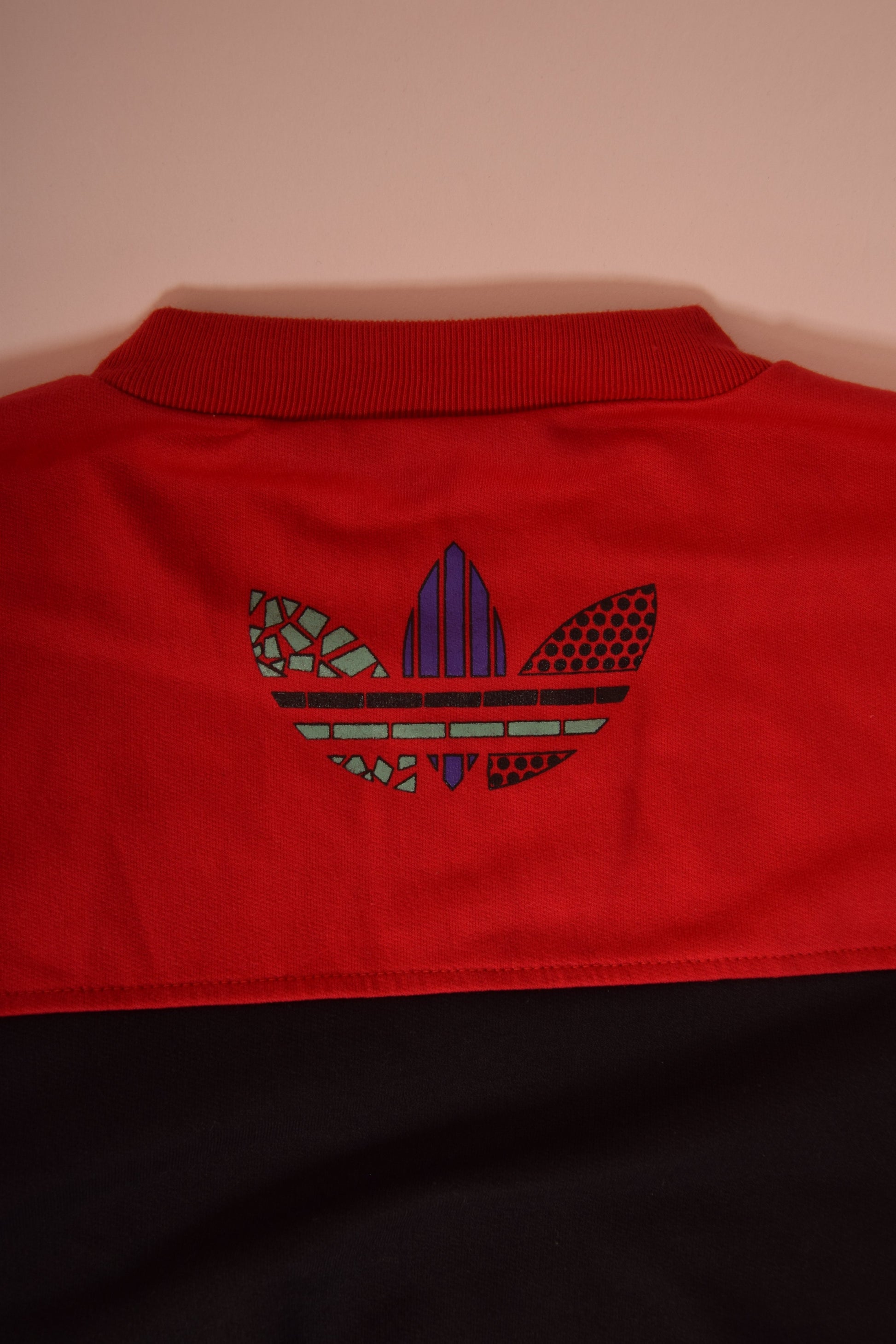 Vintage Adidas Sweatshirt Crew Neck Size L-XL Red Black Green Blue