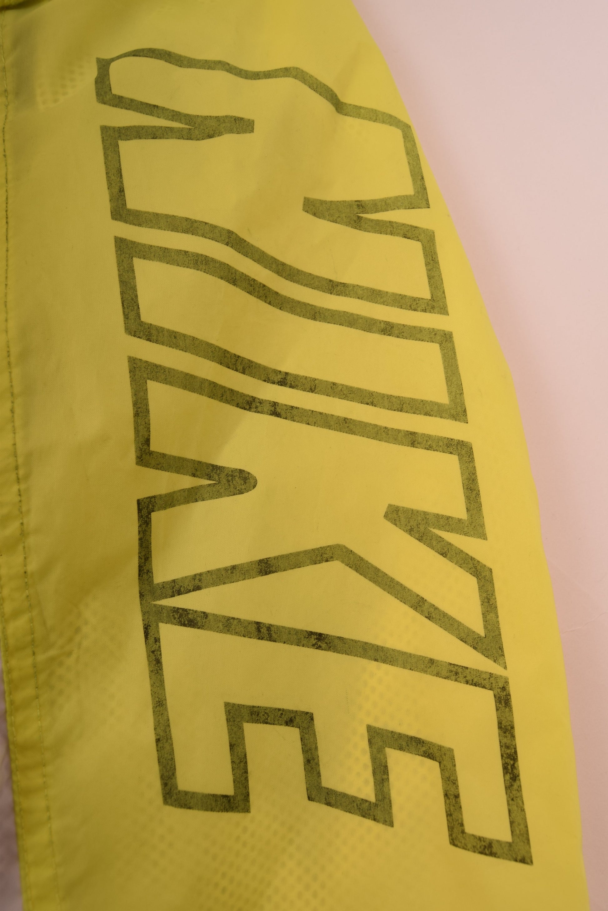 Borussia Dortmund BVB 1996 - 1997 Nike Premier Windbreaker / Jacket Size S-M Die Continental Black Yellow Neon