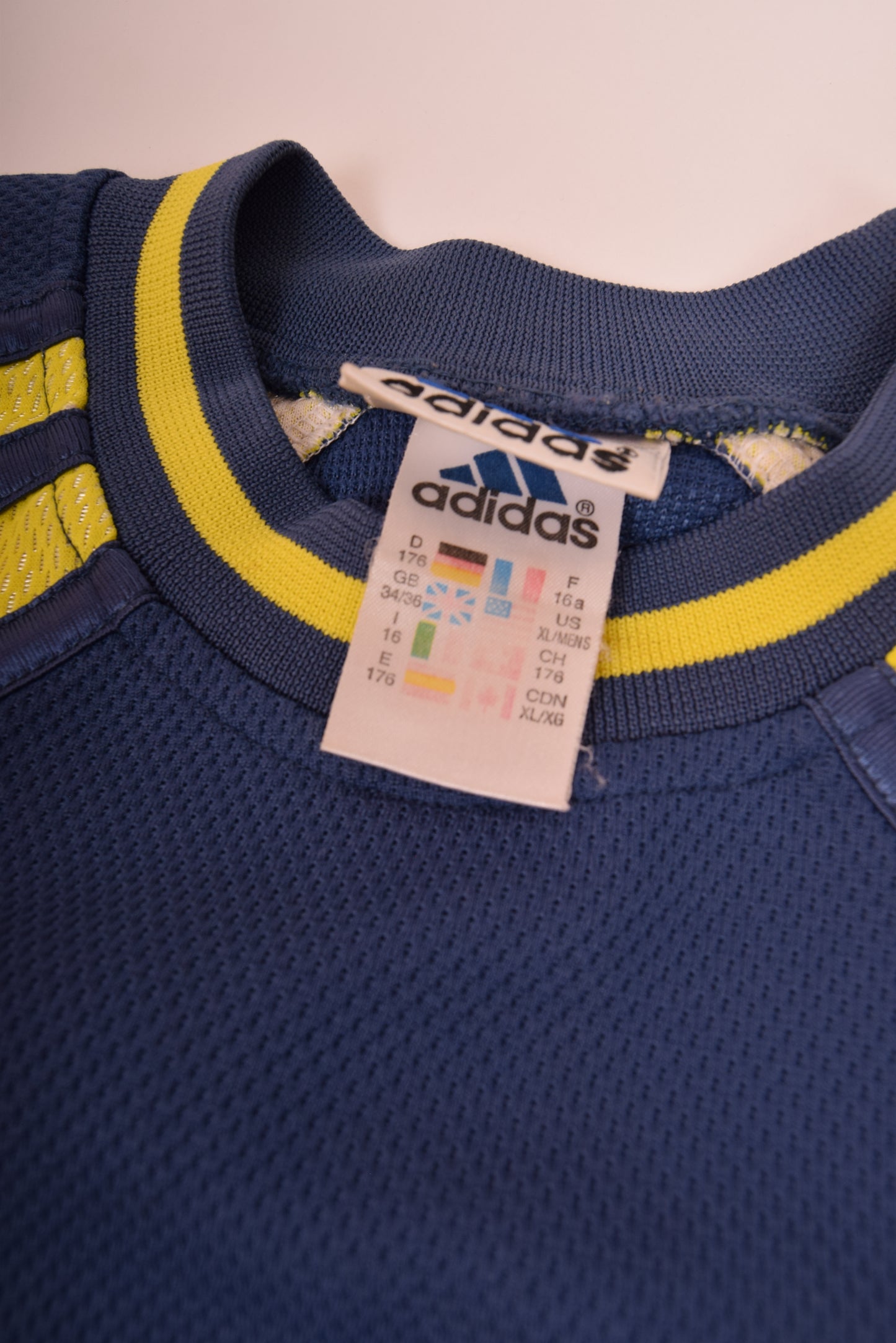 Vintage Adidas Basketball Sweatshirt S-M Blue Yellow