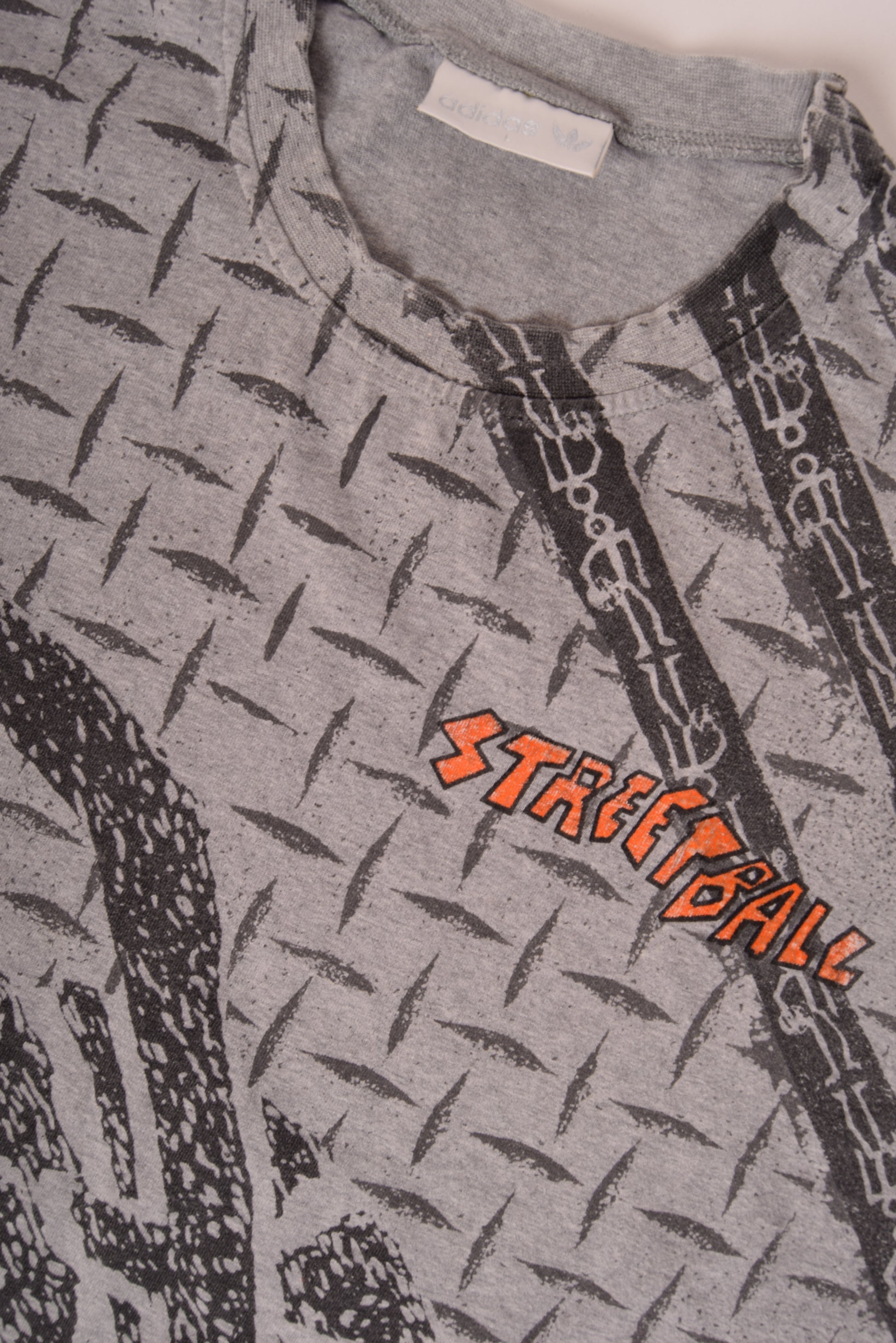 Vintage 90's Adidas Streetball T-Shirt Size L-XL Grey