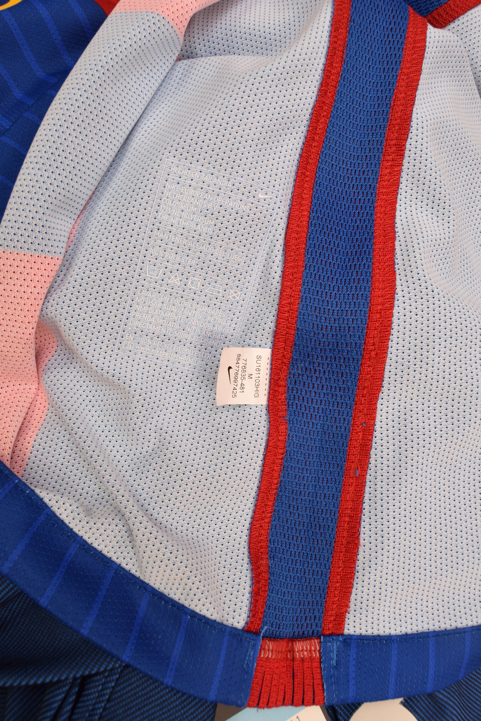 Barcelona Nike Aeroswift 2016 - 2017 Player Issue Home Football Shirt Size M Red Blue Long Sleeves New BNWT Deadstock Beko Unicef