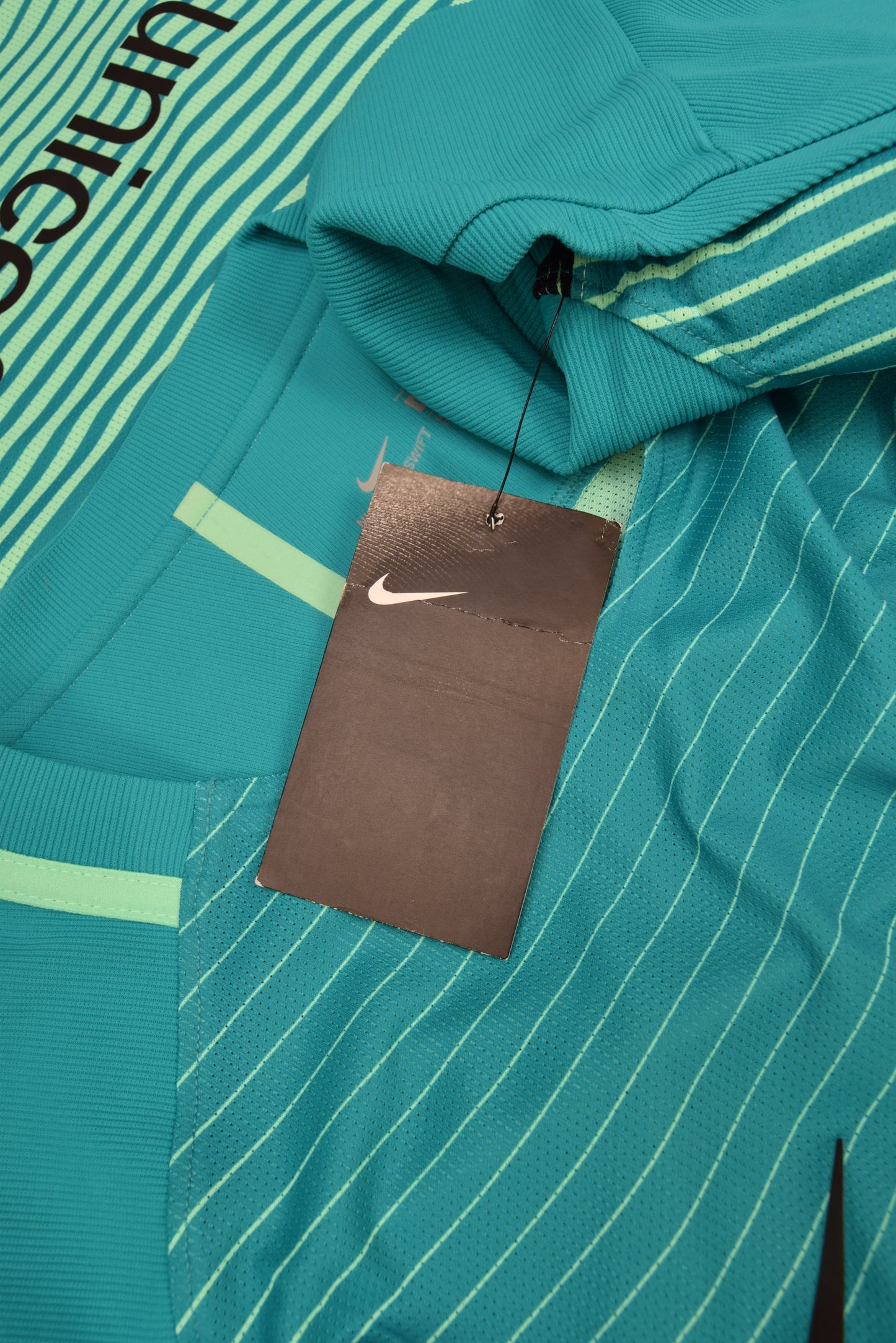 Barcelona Nike Aeroswift 2016 - 2017 Player Issue Away Third Football Shirt Size L Long Sleeves New BNWT Deadstock Unicef Teal Mint Green