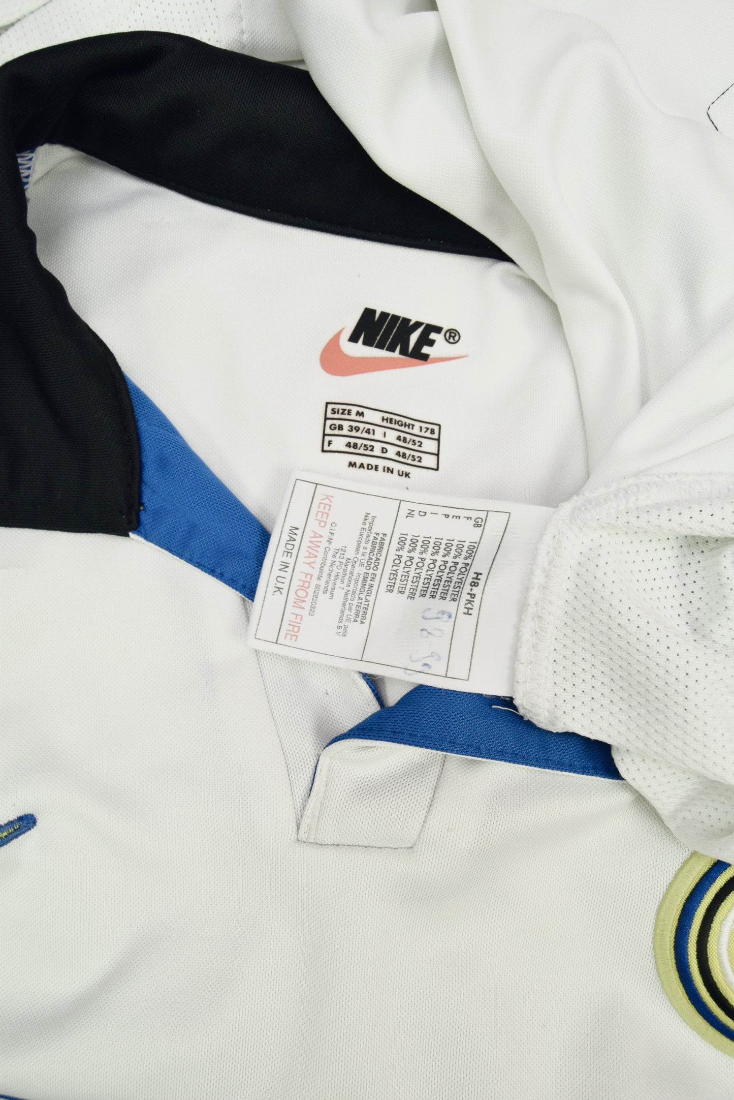 Vintage Inter Milano 1998-1999 Nike Team Away Football Shirt White Size M Pirelli Made in UK Nike Fit