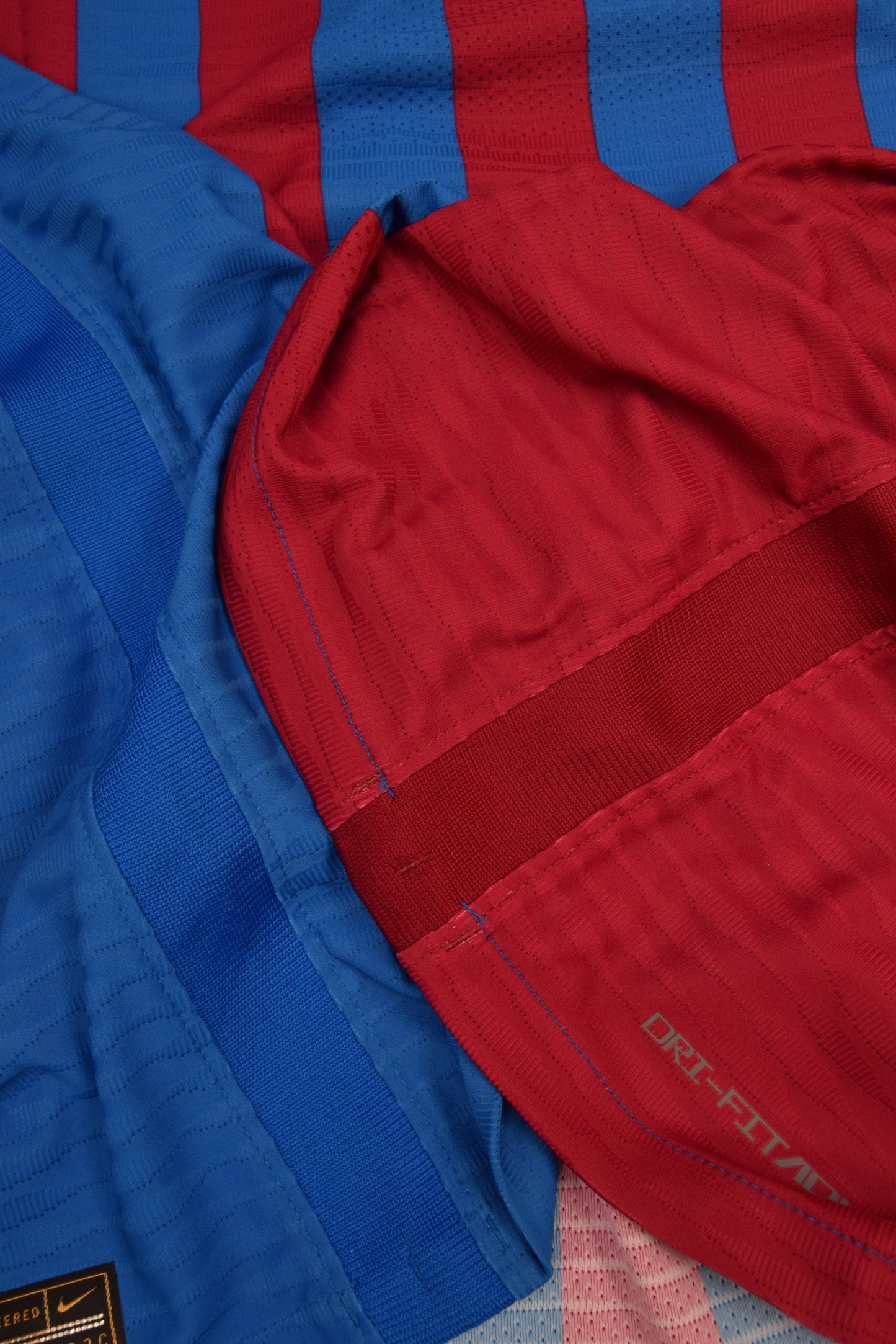 Authentic New Barcelona Nike 2021 - 2022 Player Issue Home Football Shirt Deadstock BN Rakuten Size XL Red Blue DRI FIT ADV