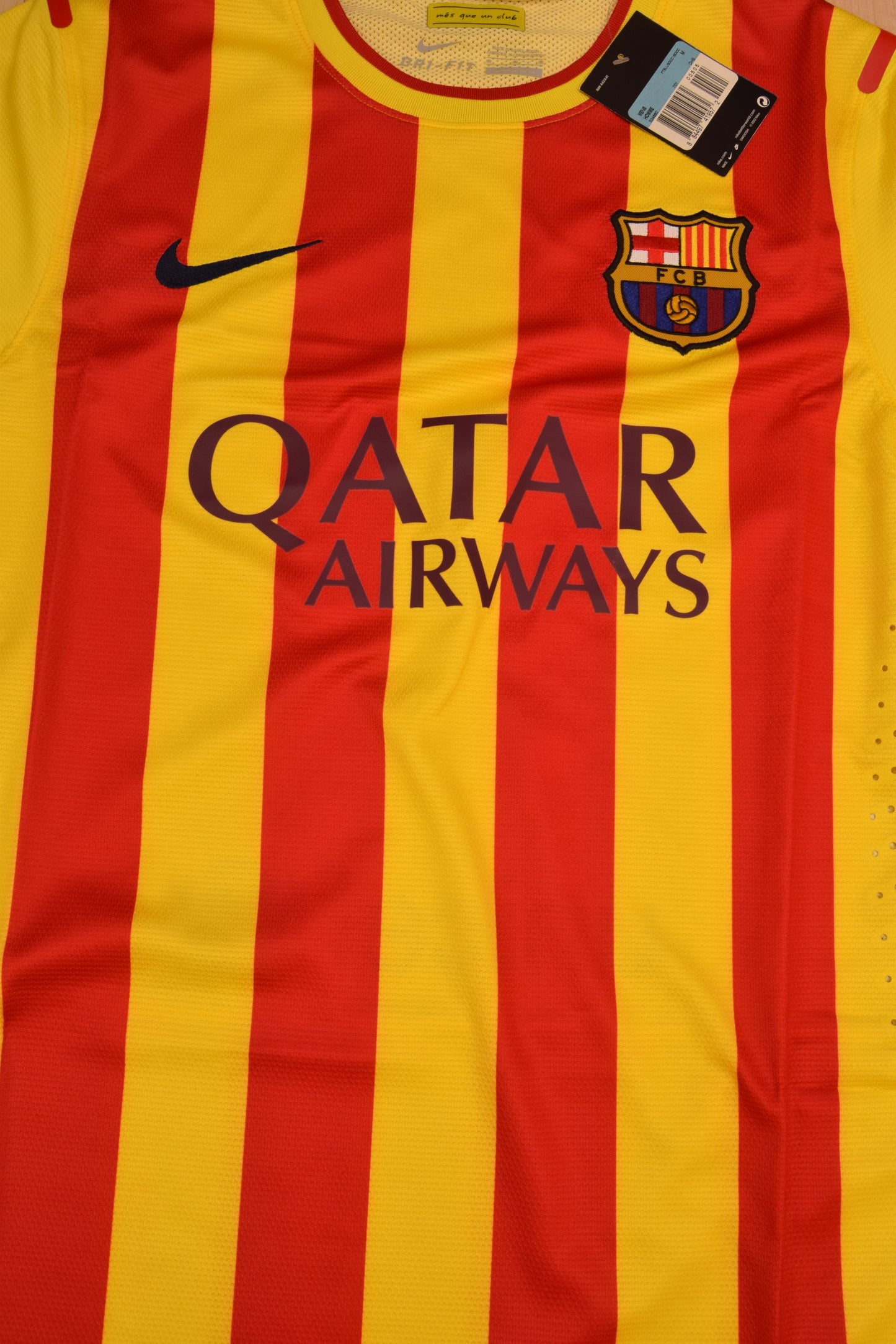 Authentic New Barcelona Nike DRI - FIT Player Issue Away 2013-2014 Away Football Shirt BNWT Deadstock Qatar Airways Unicef Yellow Red Stripes Size L Long Sleeves Dri-Fit