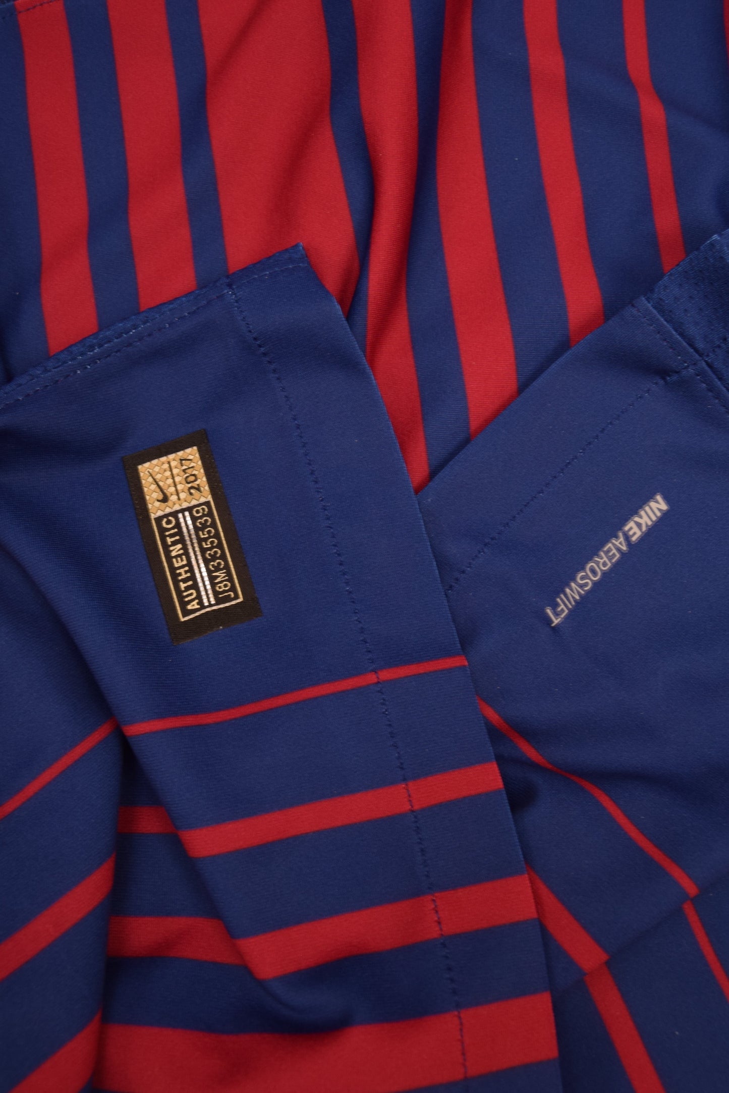 Authentic New FC Barcelona Nike Aeroswift 2016 - 2017 Player's Issue / Edition Away Football Deadstock BNWT Long Sleeve Shirt Size M Unicef Beko Long Sleeves