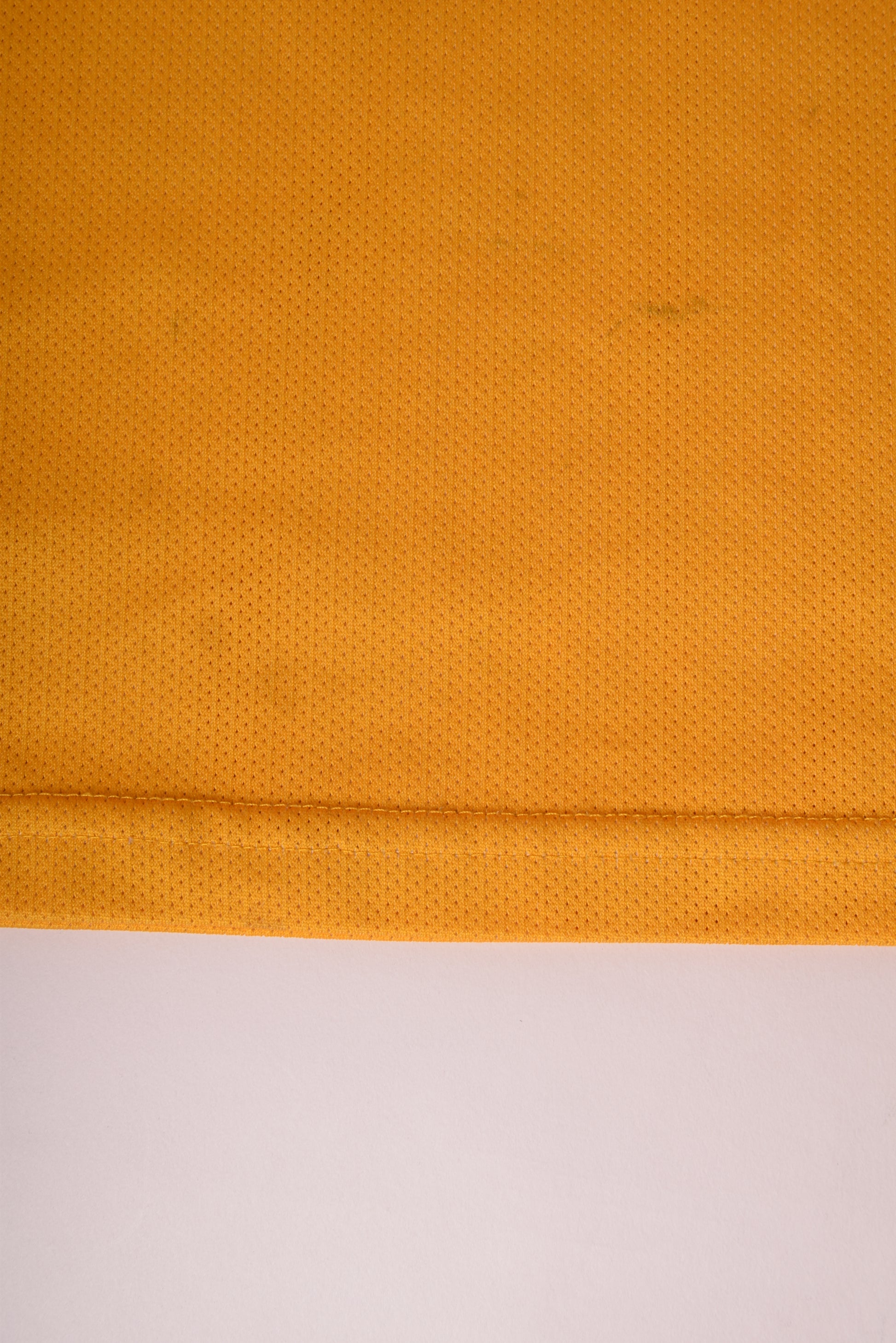 Vintage 1999-2006 Kobe Bryant L.A. Lakers Champion Size XL Yellow #8 Home Jersey