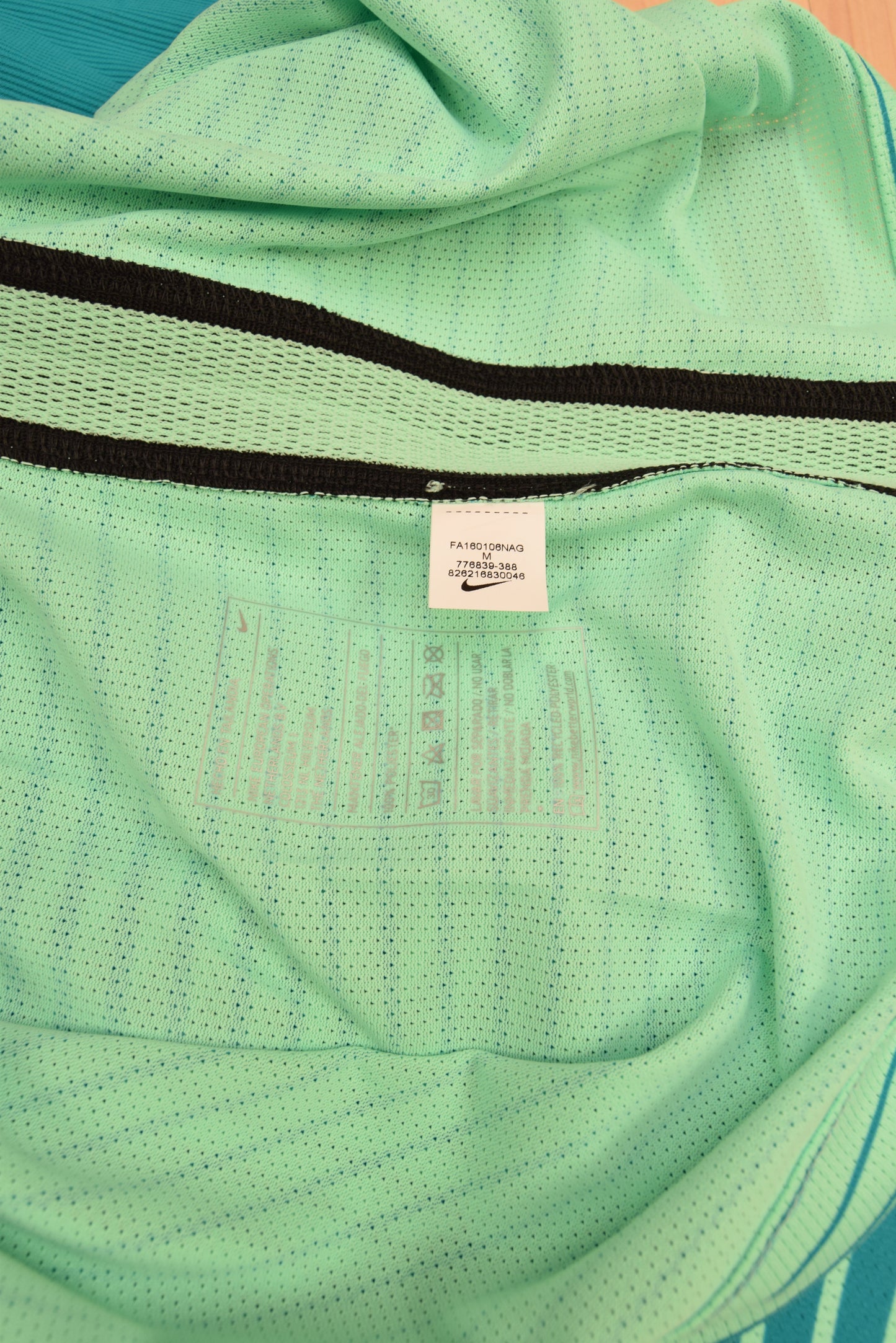 Authentic New Barcelona Nike Aeroswift 2016 - 2017 Player's Edition / Issue Away Third Football Shirt Size M BNWT Deadstock Unicef Teal Mint Green