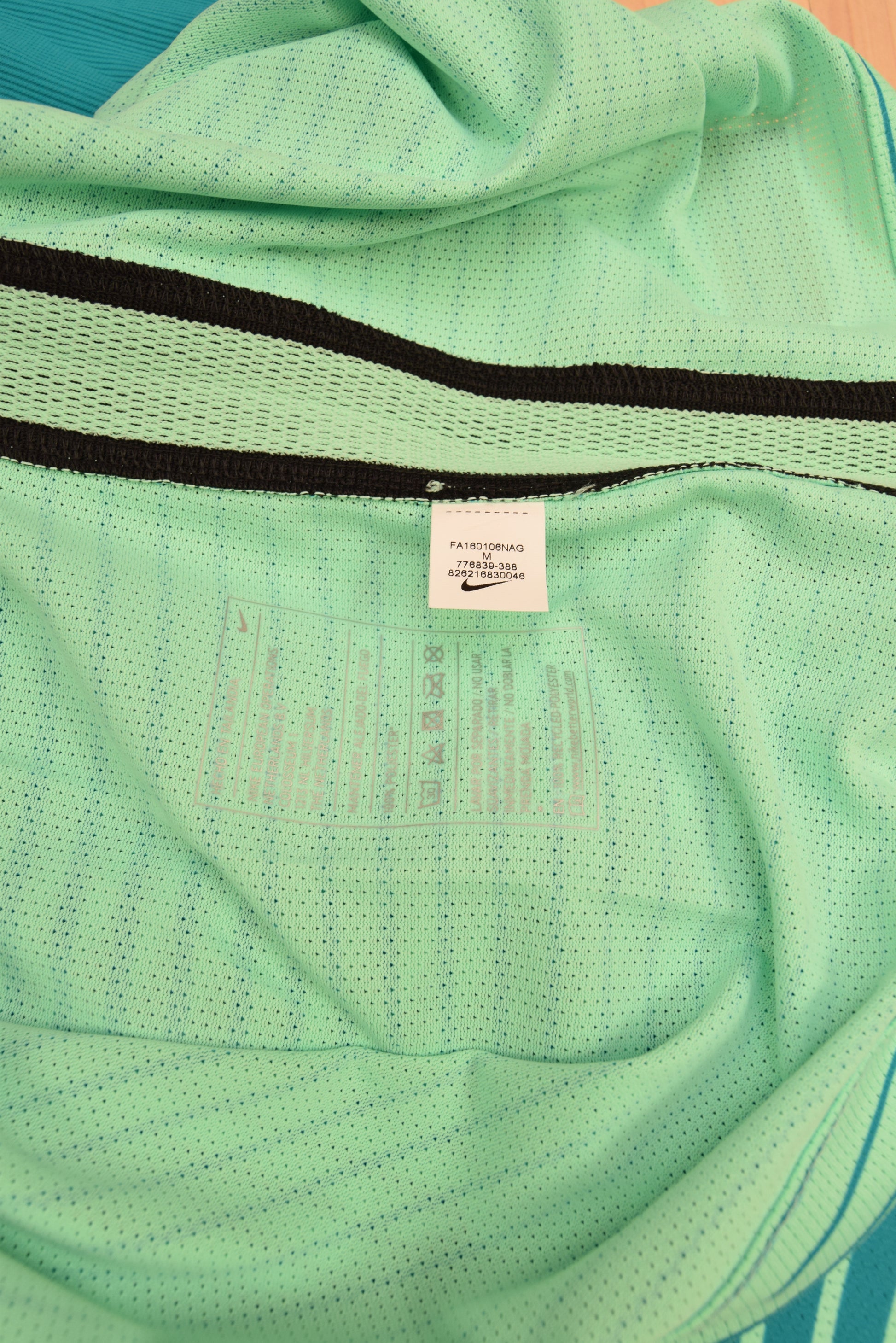 Authentic New Barcelona Nike Aeroswift 2016 - 2017 Player's Edition / Issue Away Third Football Shirt Size M BNWT Deadstock Unicef Teal Mint Green