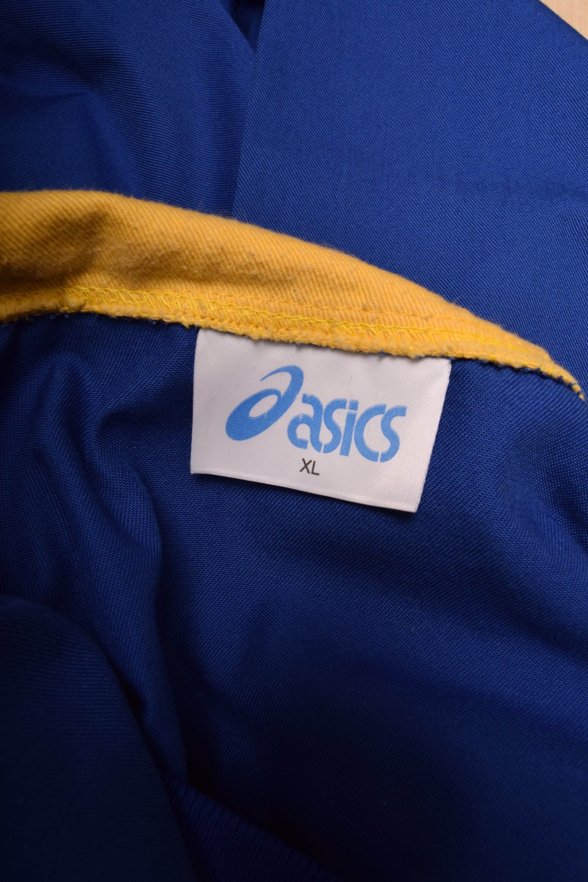 Vintage Leeds United Asics 1993 Drill Top Sweatshirt Jacket Size XL Made in UK Blue Yellow Thistle Hotels