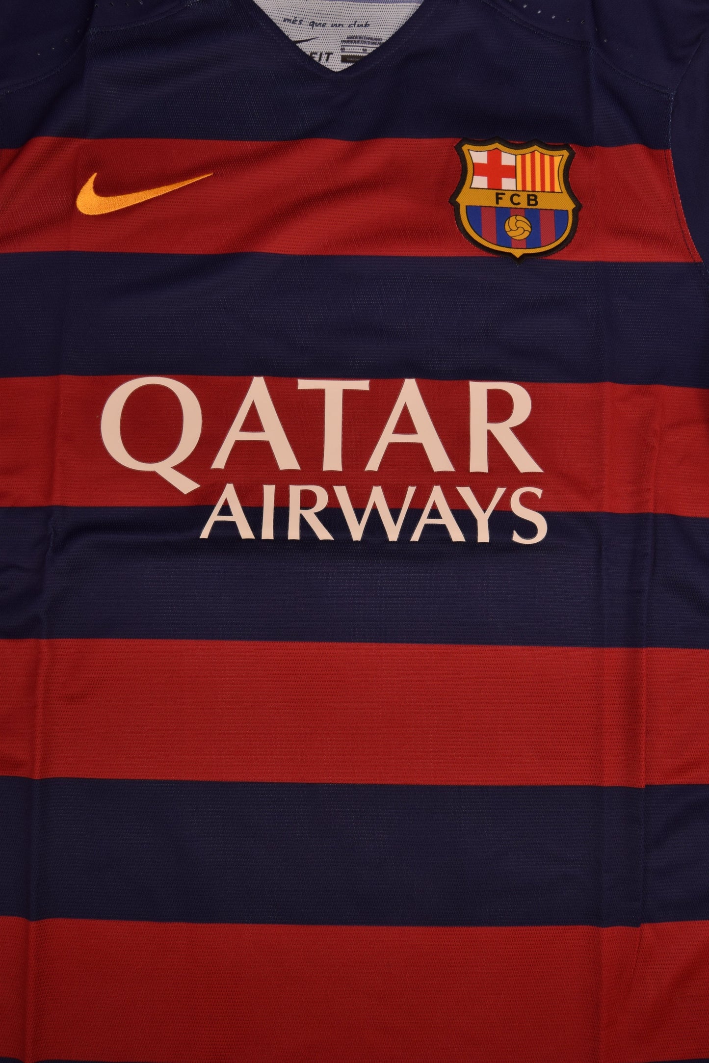 Authentic New FC Barcelona Nike DRI FIT Player's Edition / Issue 2015 - 2016 Home Football Shirt Qatar Airways Unicef BNWT Deadstock Red Blue Size M