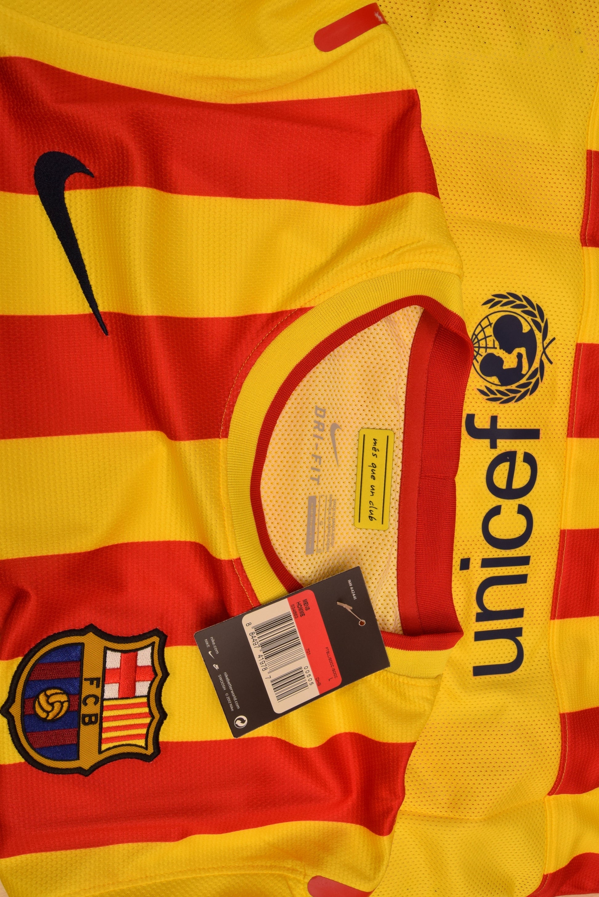 Authentic New Barcelona Nike DRI - FIT Player's Edition / Issue Away 2013-2014 Away Football Shirt Long Sleeve BNWT Deadstock Qatar Airways Unicef Yellow Red Stripes Size L Long Sleeves Dri-Fit