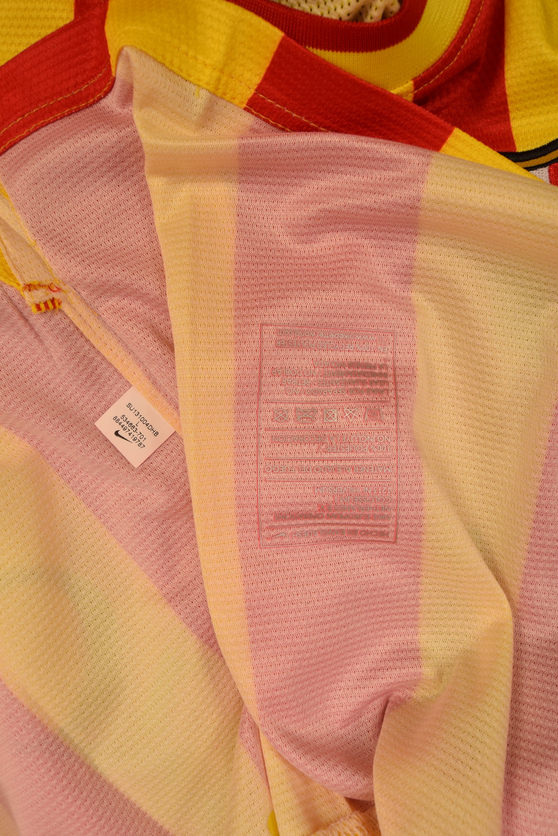 Authentic New Barcelona Nike DRI - FIT Player's Edition / Issue Away 2013-2014 Away Football Shirt Long Sleeve BNWT Deadstock Qatar Airways Unicef Yellow Red Stripes Size L Long Sleeves Dri-Fit