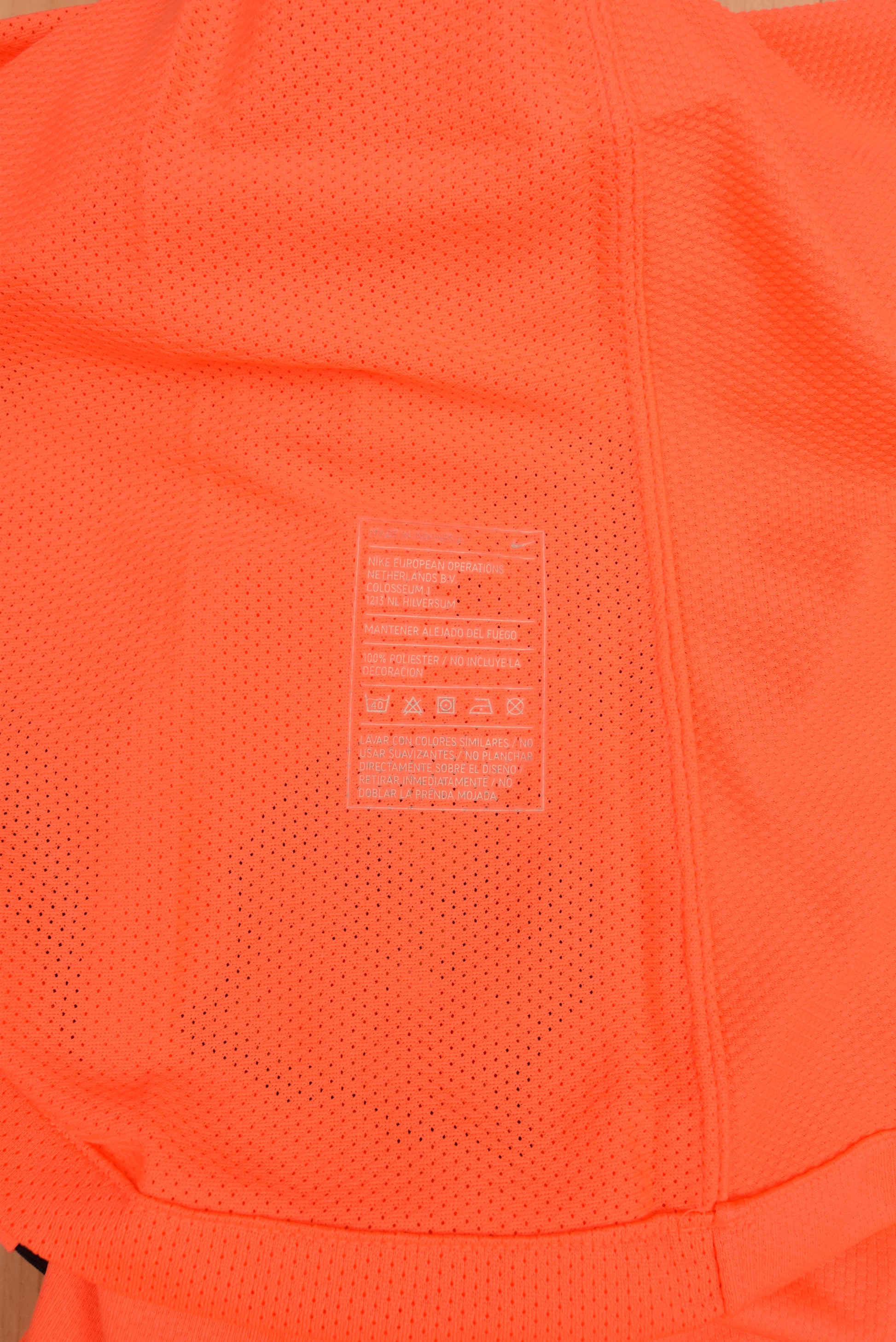 Authentic New FC Barcelona Nike Home Player's Issue / Edition Football Shirt 2009-2010 BNWT Deadstock Size M Unicef Short Sleeve Bright Mango Neon Sunset