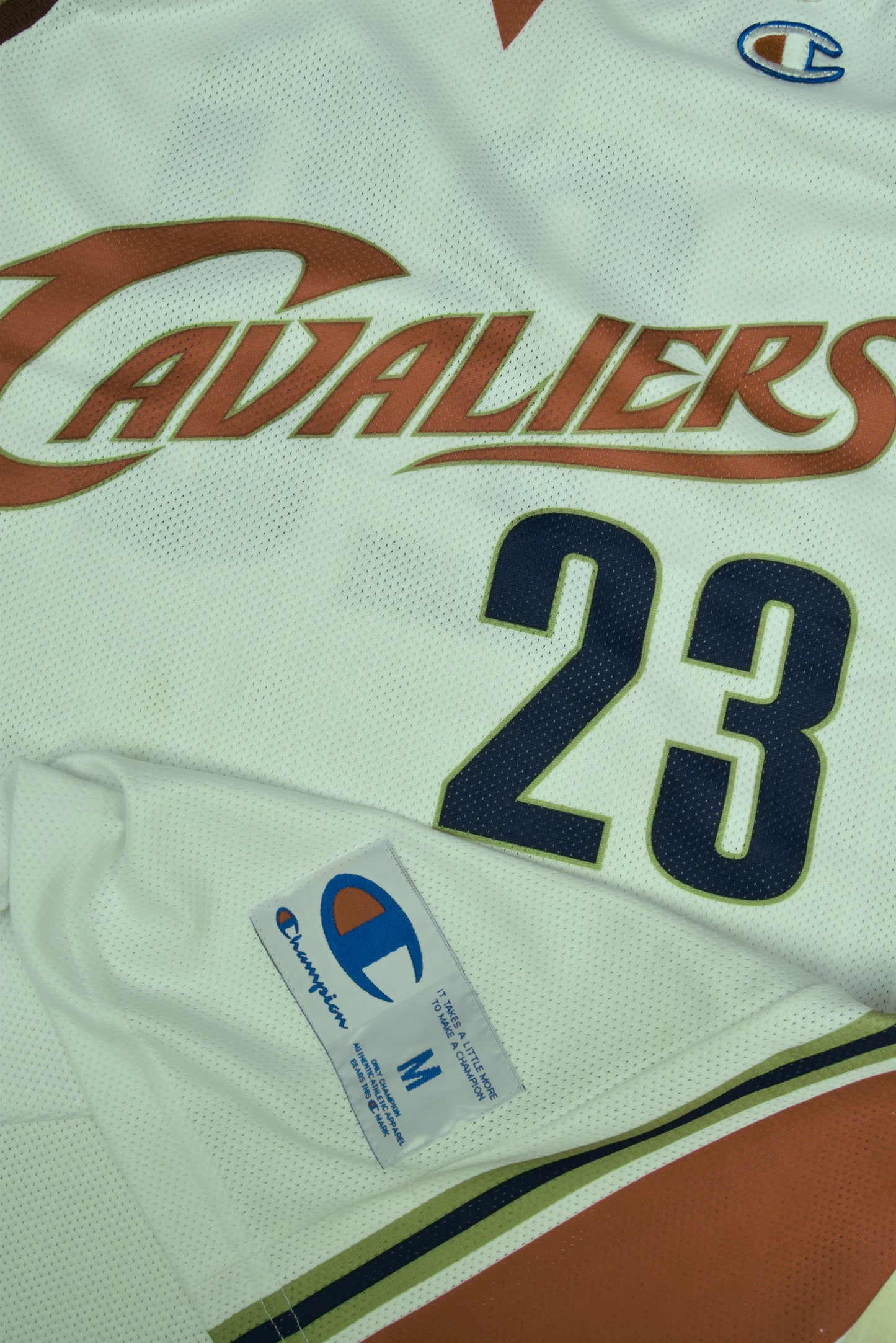 Cleveland Cavaliers James LeBron Champion 2003 - 2010 Home Basketball Jersey #23 NBA Basketball Size M