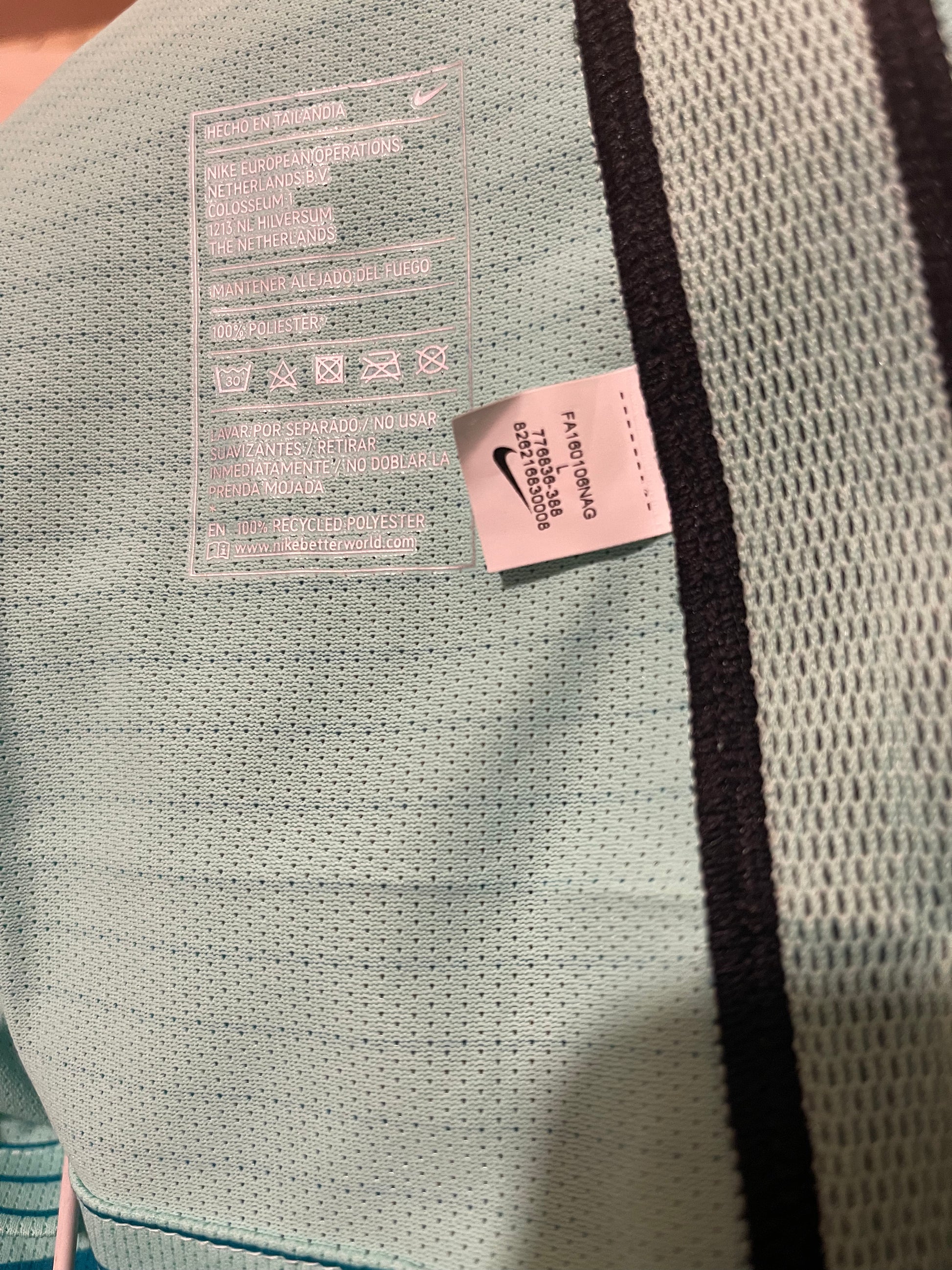 Barcelona Nike Aeroswift 2016 - 2017 Player Issue Away Third Football Shirt Size L Long Sleeves New BNWT Deadstock Unicef Teal Mint Green