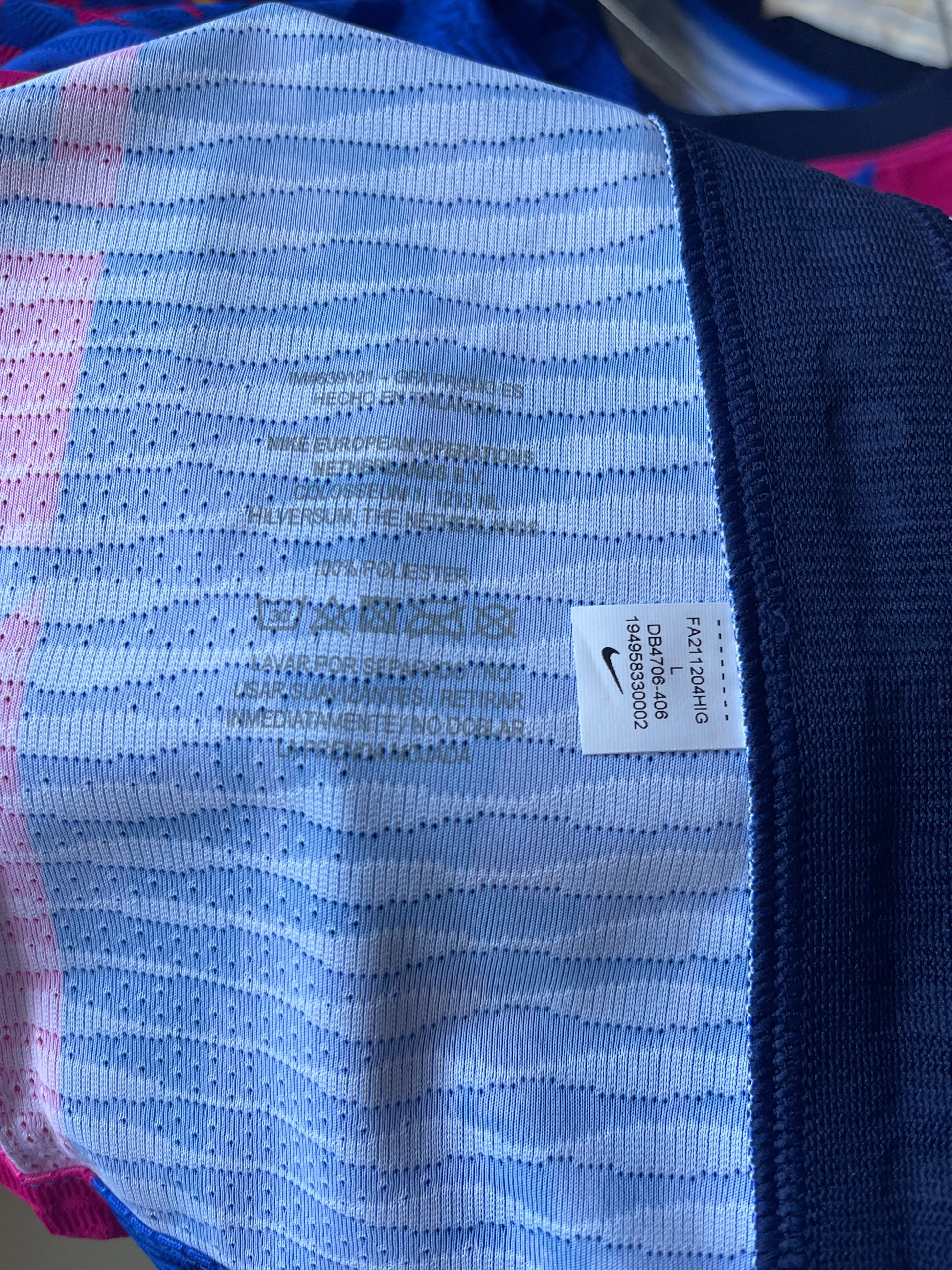 Authentic New Barcelona Nike 2021 - 2022 Home Champions League Third Football Shirt Deadstock BN Rakuten Size L Red Blue DRI FIT ADV