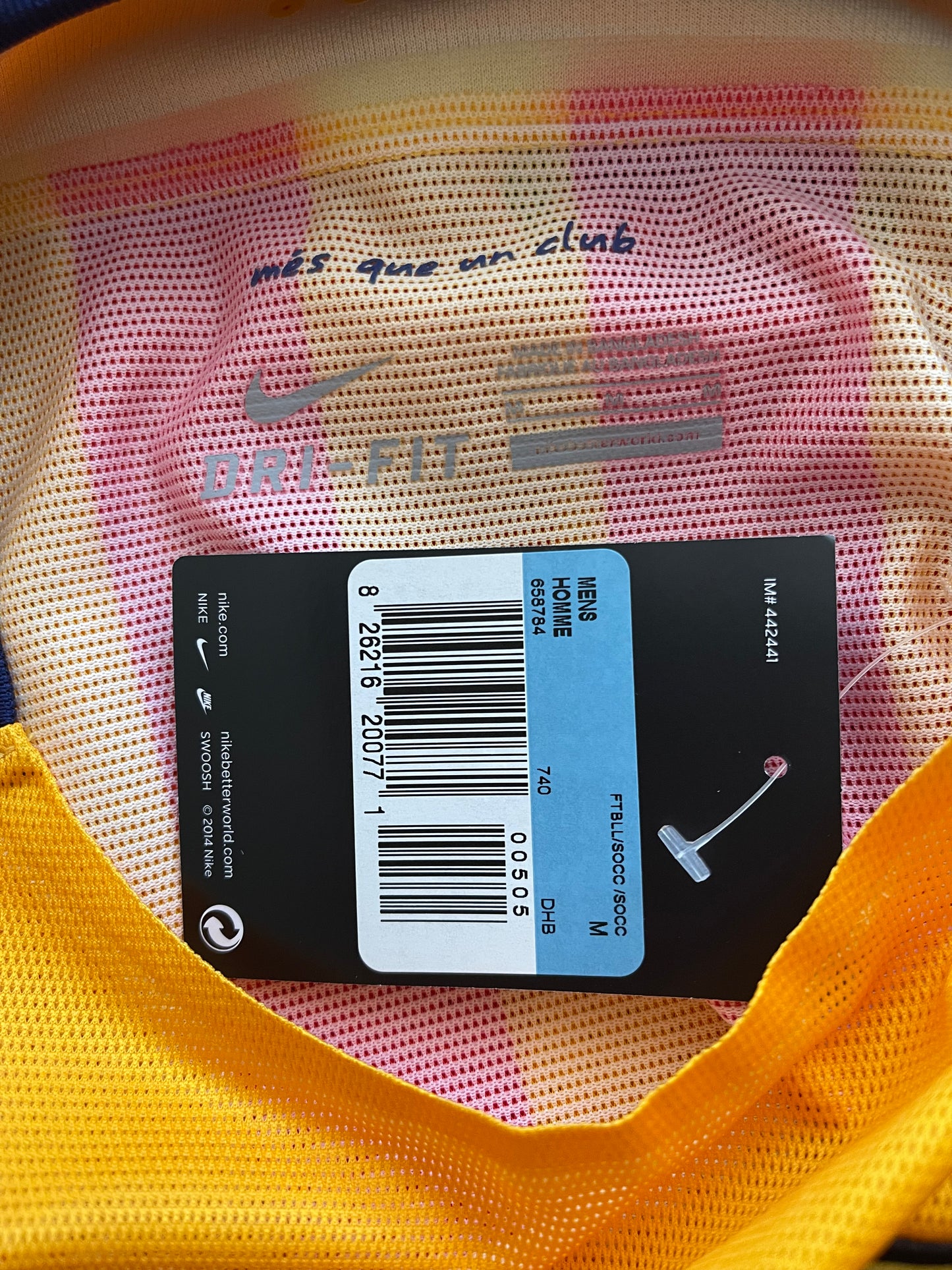 Authentic New FC Barcelona Nike DRI FIT Player's Edition / Issue 2015 - 2016 Away Football Shirt Qatar Airways Unicef Beko BNWT Deadstock Red Blue Size M Golden Yellow