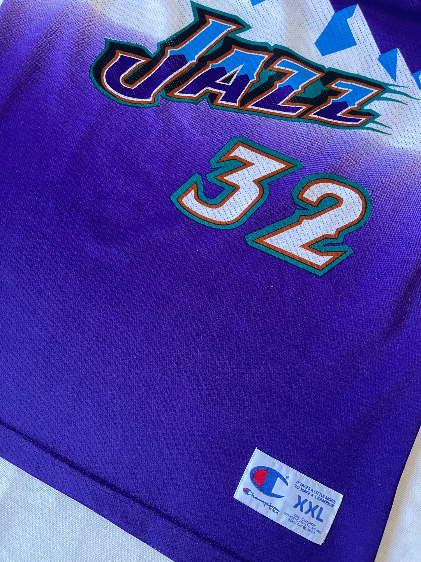 Vintage Utah Jazz Karl Malone Champion #32 Away Jersey NBA Basketball 1996 - 2003 Purple Blue White Green Size XXL