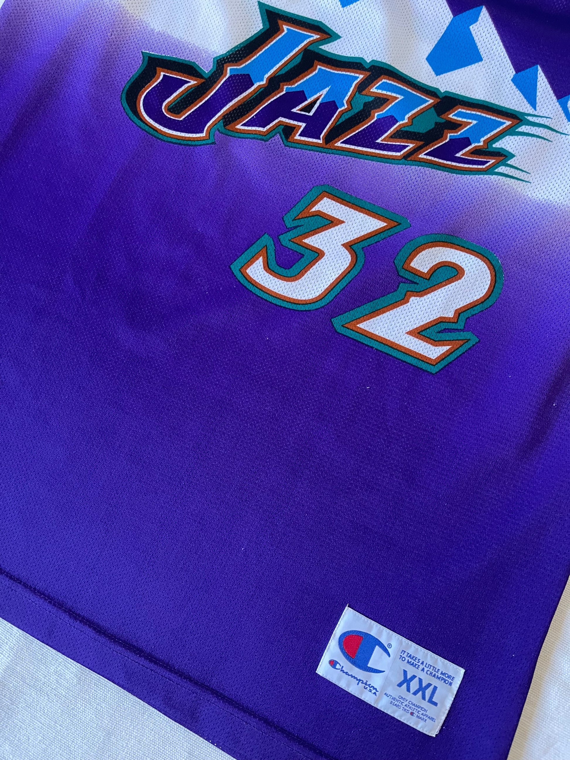 Vintage Utah Jazz Karl Malone Champion #32 Away Jersey NBA Basketball 1996 - 2003 Purple Blue White Green Size XXL