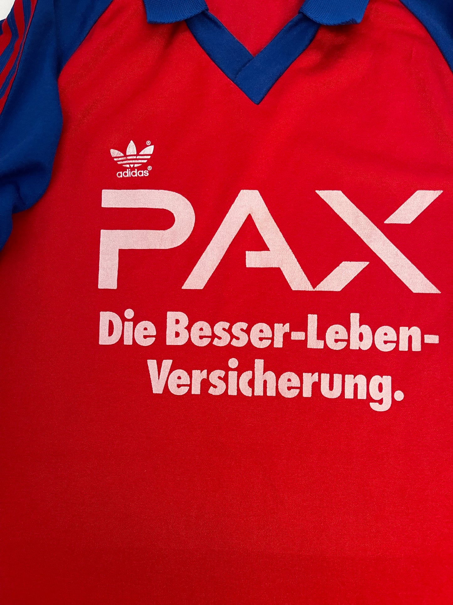 Vintage F.C. Basel Adidas 1980-1982 Away Football Shirt Size L Red Blue Pax Die Besser-Leben-Versicherung. Made in West Germany Size M