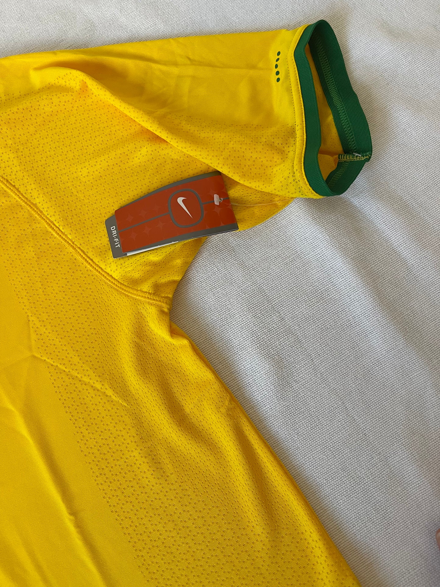 Authentic Ronaldo Brasil Brazil Nike No 9 2000-2001 Home Football Shirt Size XL Dri-Fit Yellow BNWT New