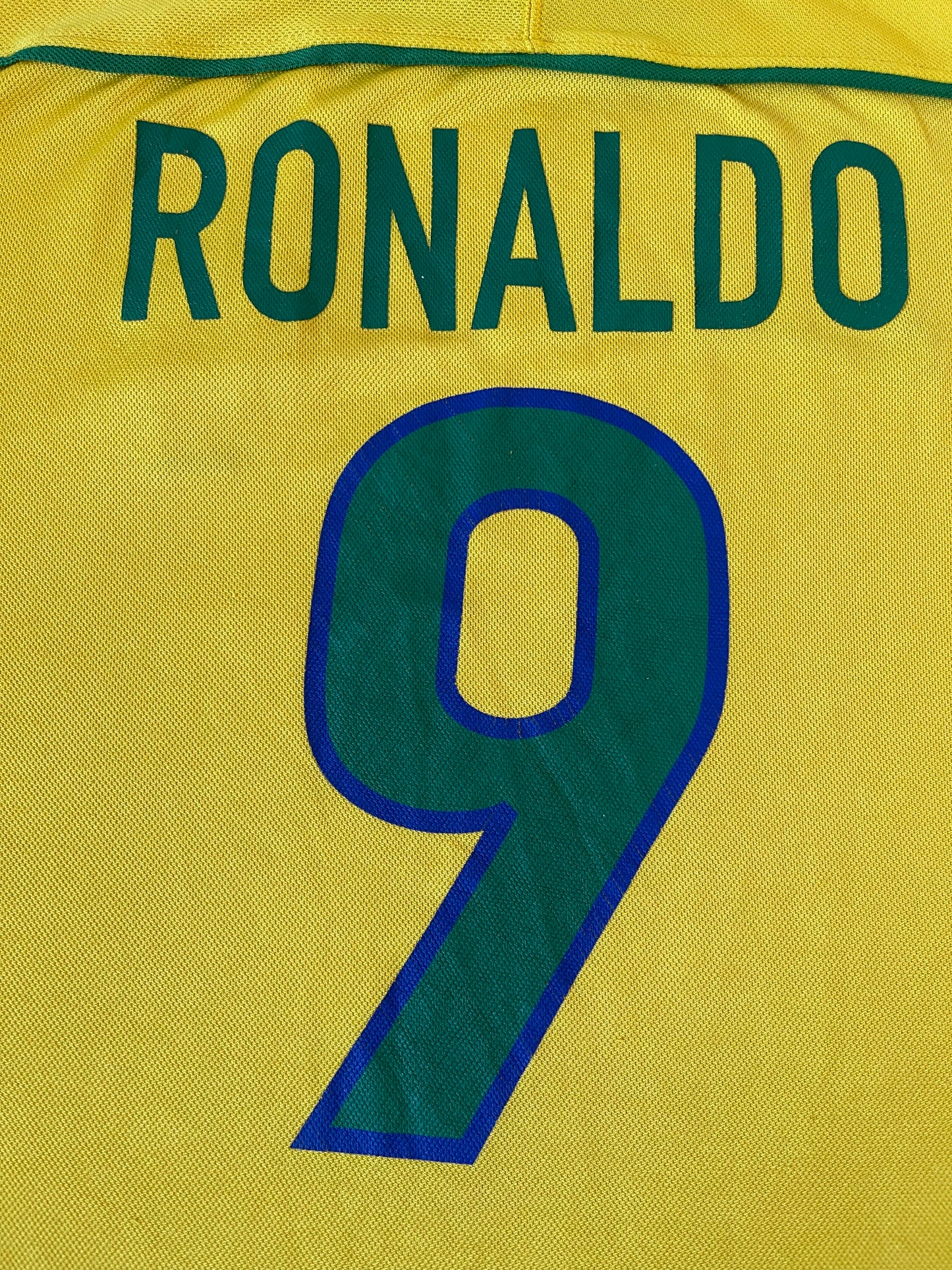 Ronaldo Luis Nazario de Lima Brasil Brazil Nike 1998-1999 Home Football Shirt #9 Yellow Size L Made in UK