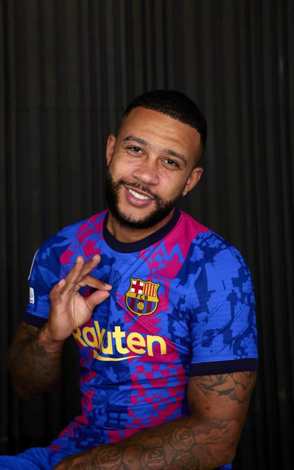 Authentic New Barcelona Nike 2021 - 2022 Home Champions League Third Football Shirt Deadstock BN Rakuten Size L Red Blue DRI FIT ADV